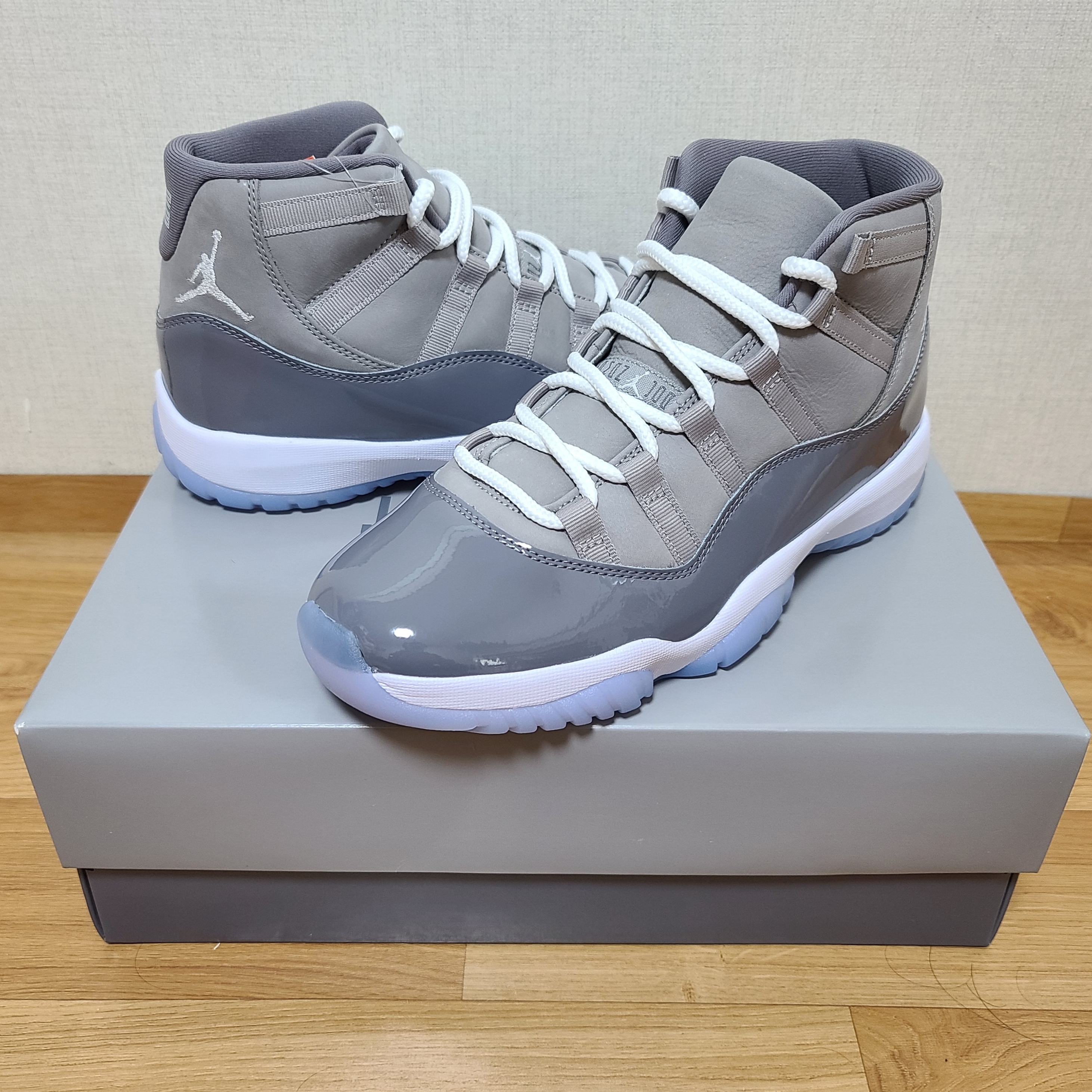 Jordan 11 Retro Cool Grey 2021 착용 스타일 - 3