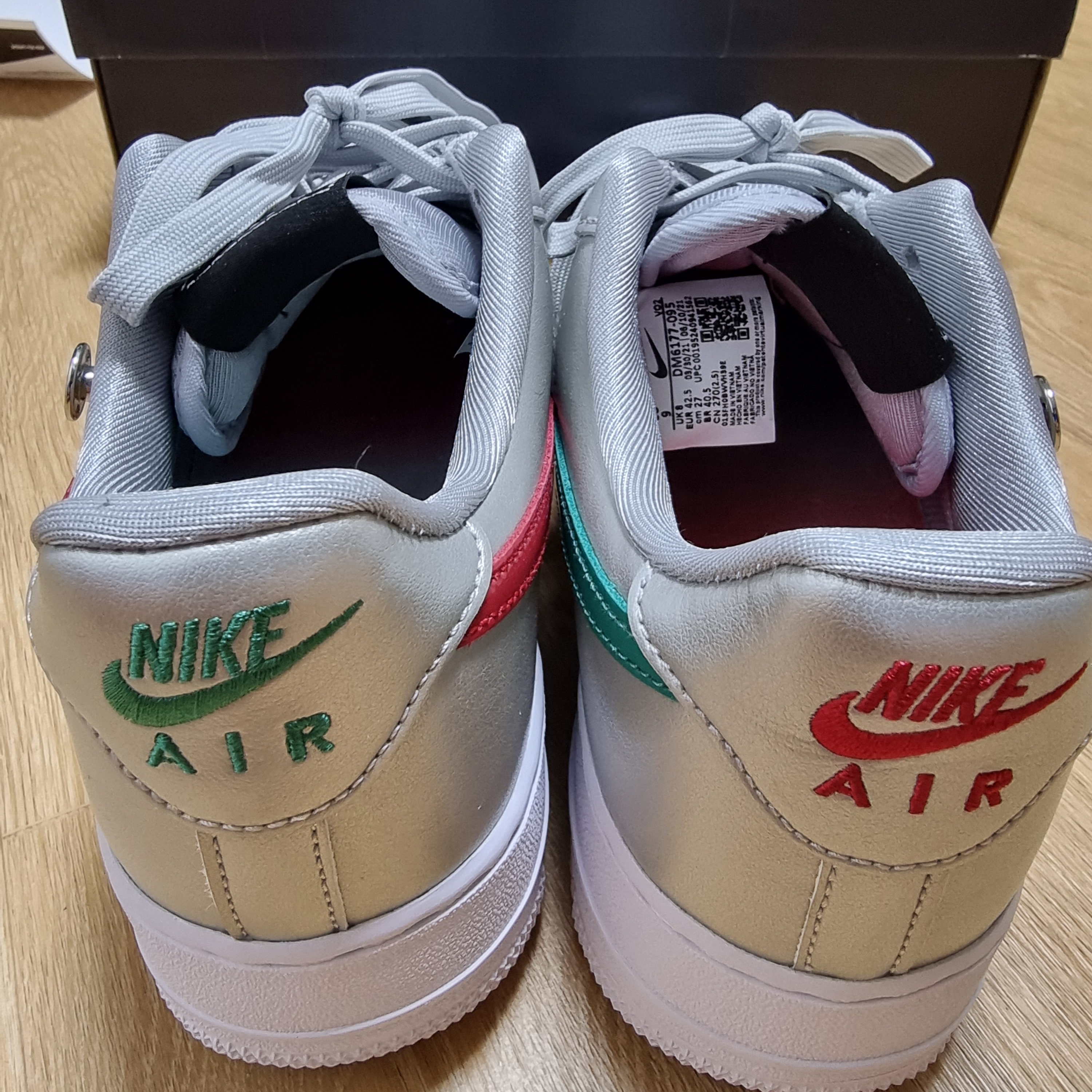 Nike Air Force 1 '07 LV8 Lucha Libre 착용 스타일 - 3