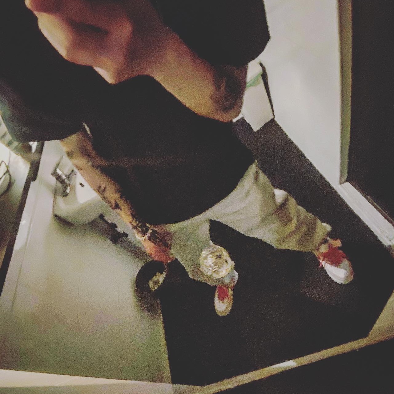 Nike Air Force 1 '07 QS Valentine's Day, Nike M NRG Sweatpants Grey Heather 착용 스타일