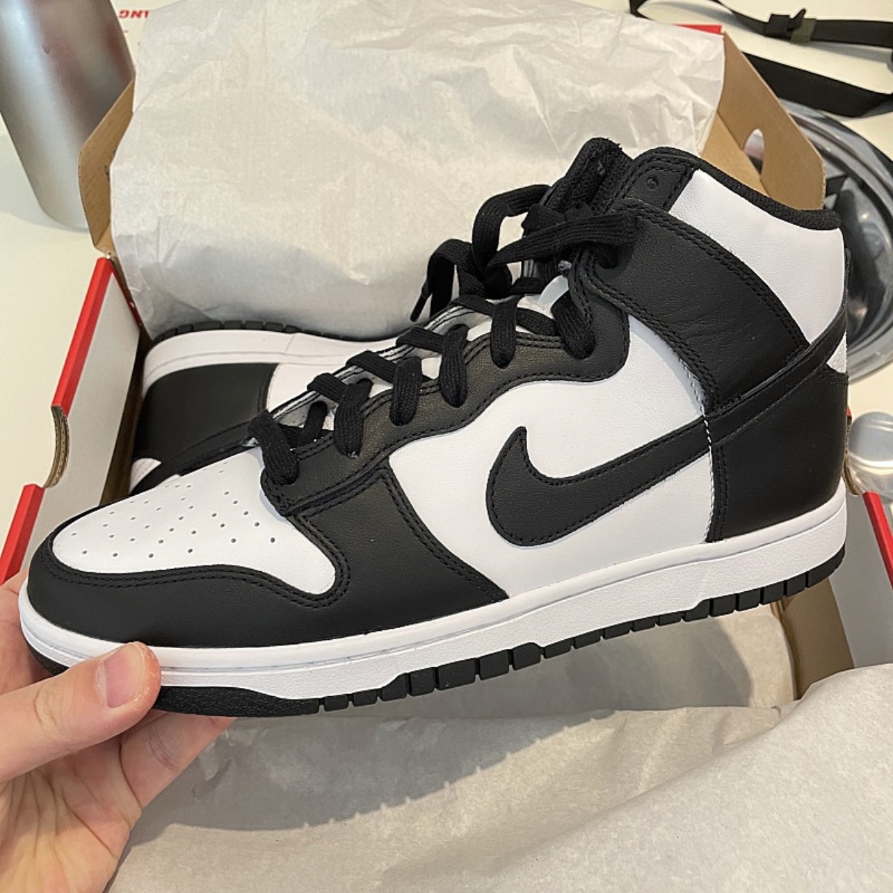 Nike Dunk High Retro Black and White 착용 스타일