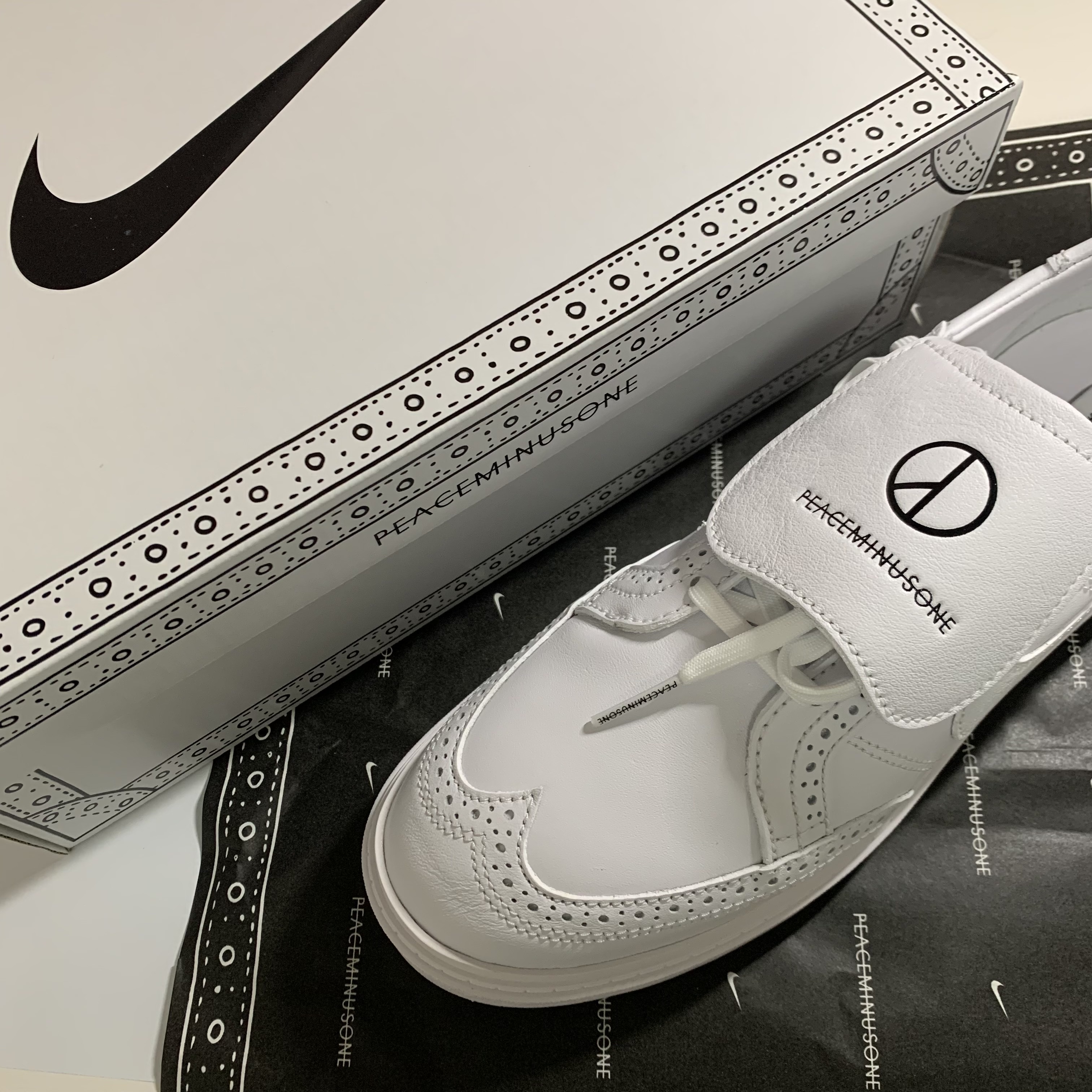 Nike x Peaceminusone Kwondo1 White 착용 스타일 - 1