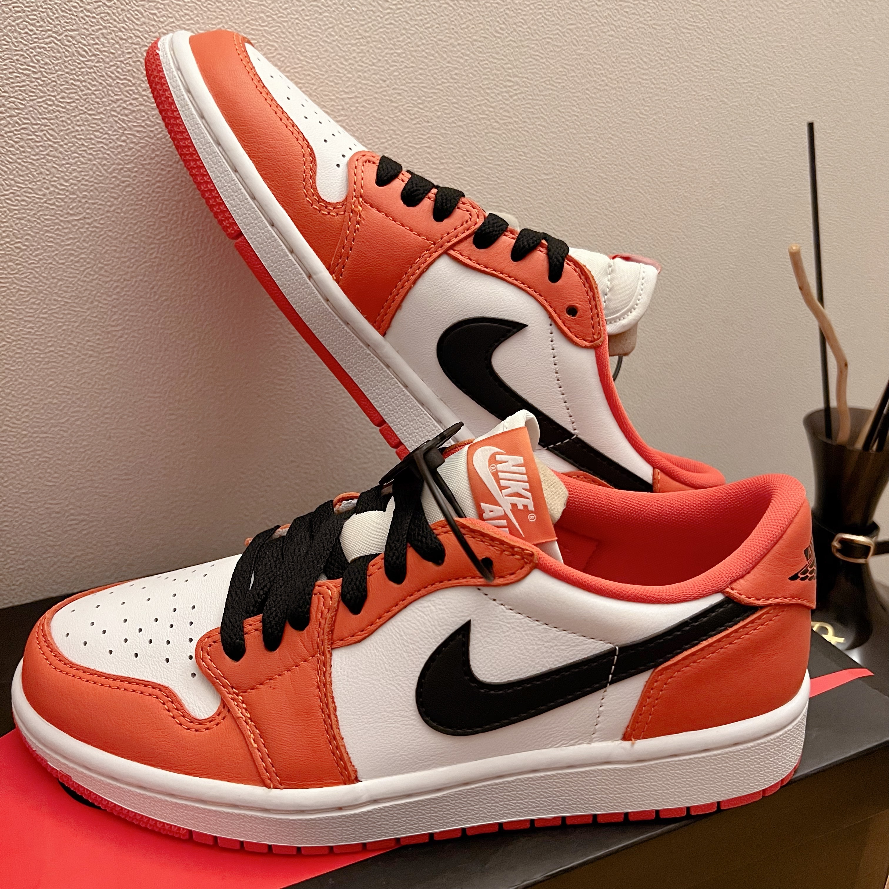(W) Jordan 1 Low OG Starfish 착용 스타일 - 2