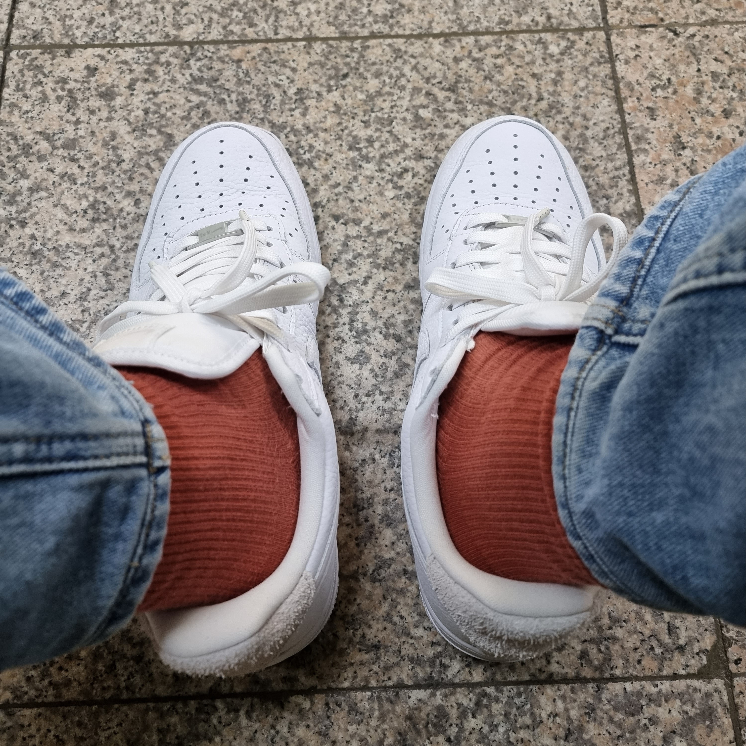 Nike Air Force 1 '07 Craft Vast Grey 착용 스타일 - 2