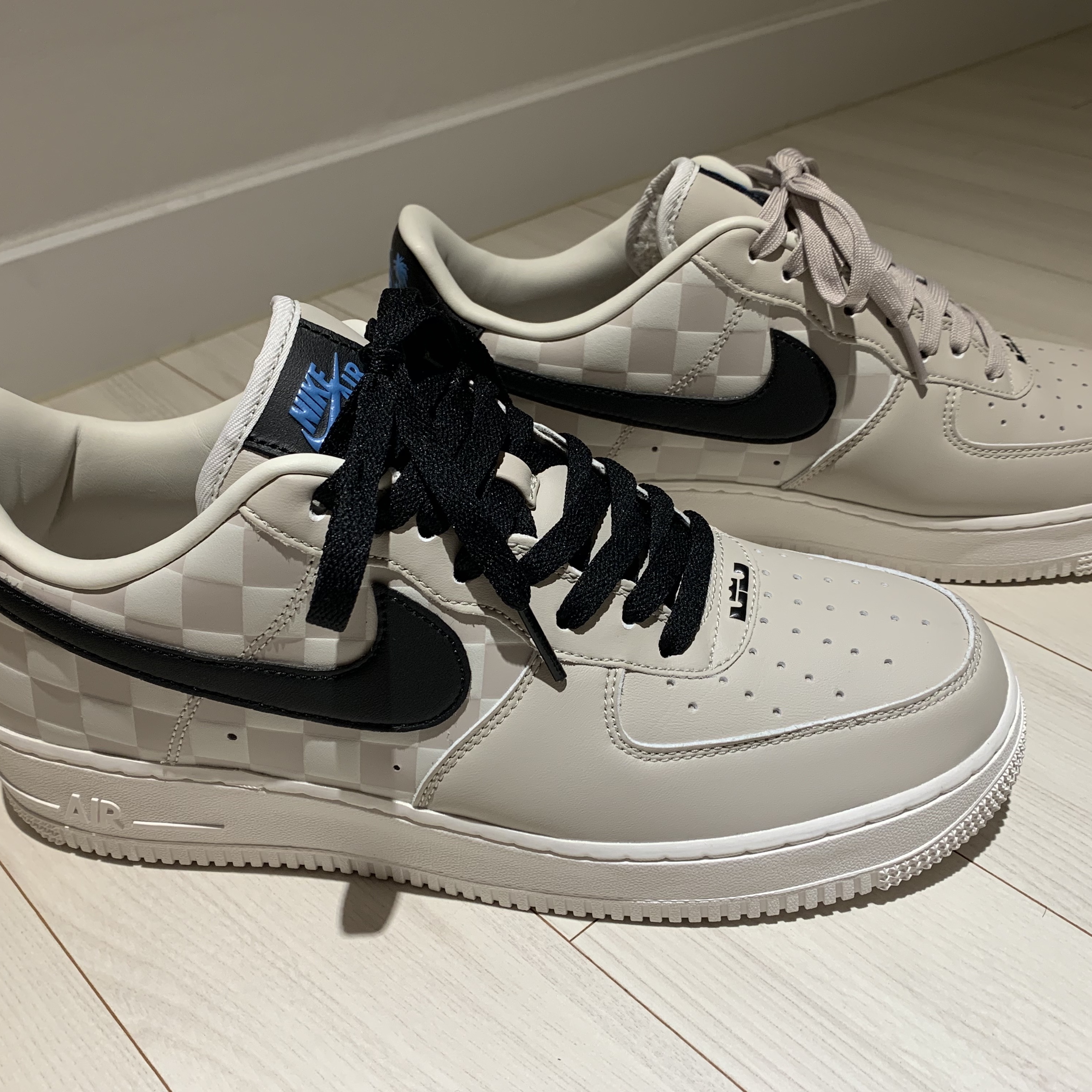 Nike Air Force 1 '07 QS LBJ 착용 스타일 - 2