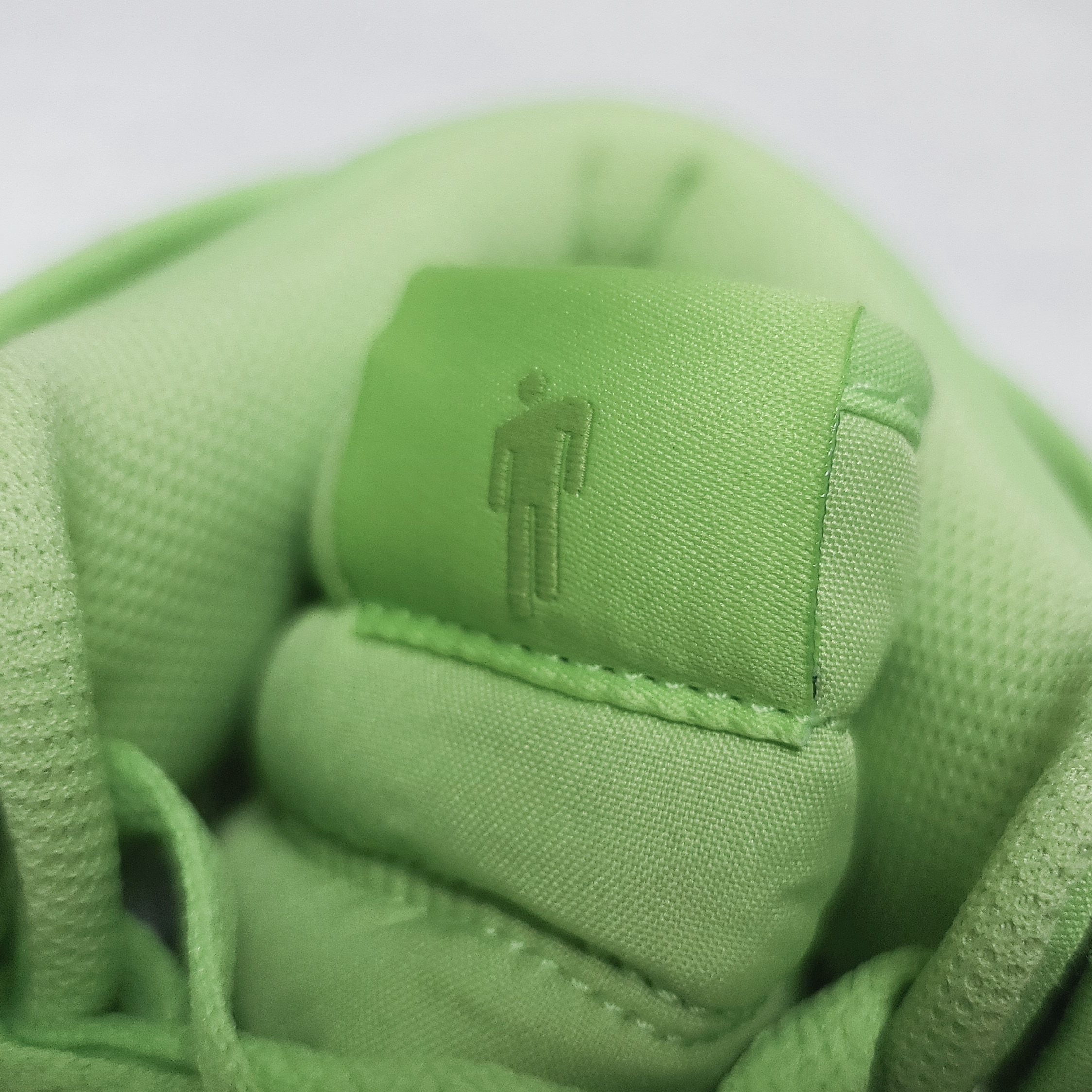 (W) Jordan 1 x Billie Eilish KO SP Lime Green 착용 스타일 - 4