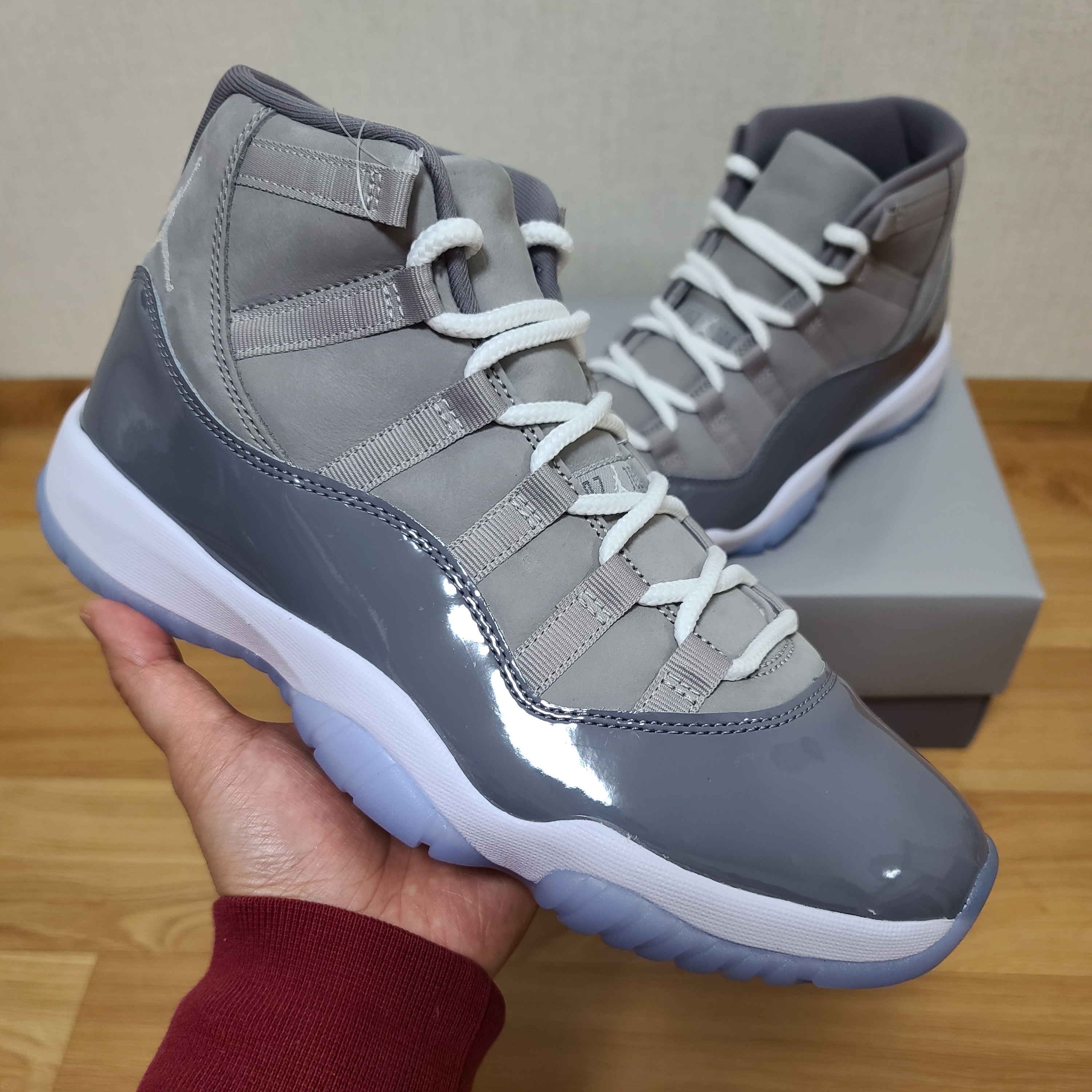 Jordan 11 Retro Cool Grey 2021 착용 스타일 - 1