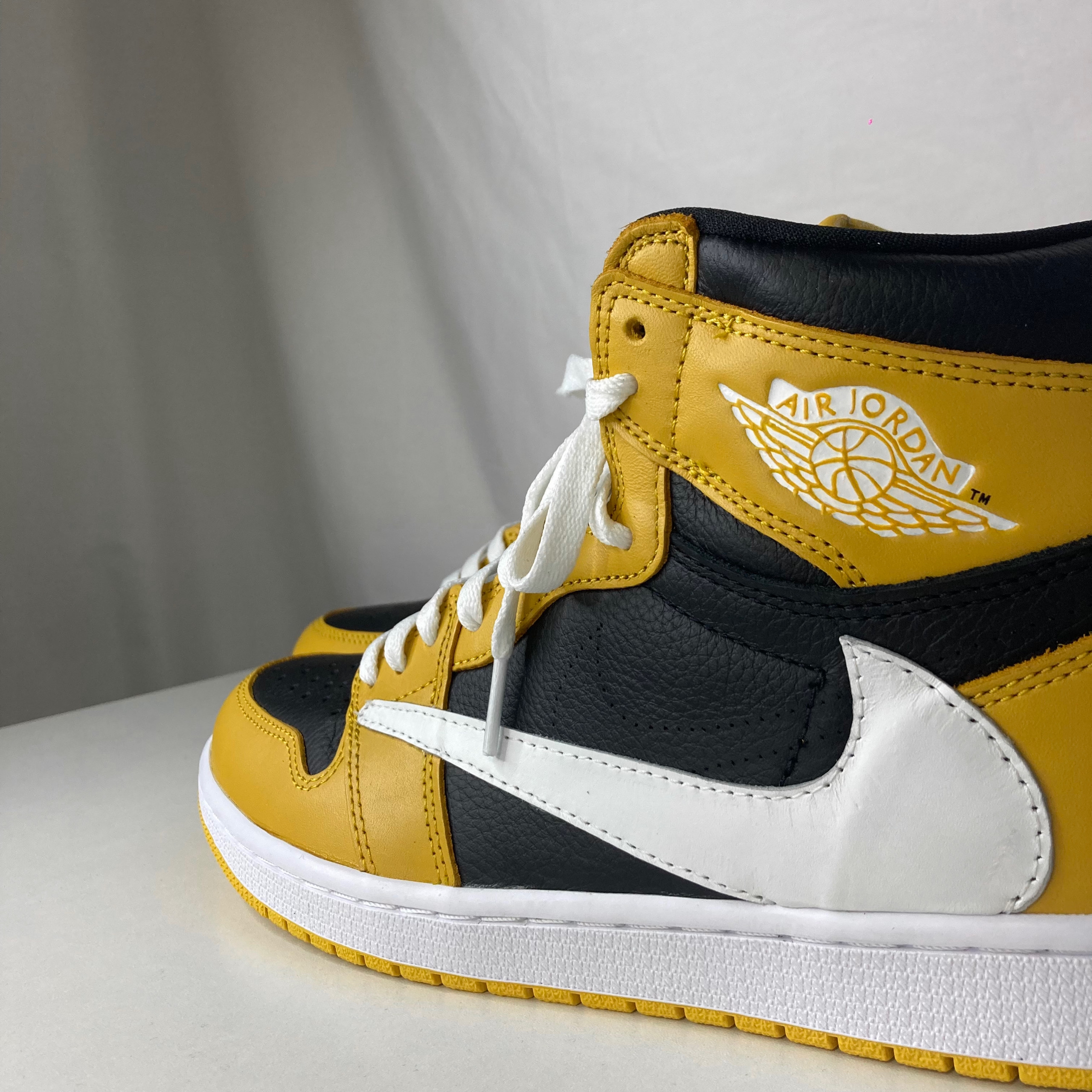 Jordan 1 Retro High OG Pollen 착용 스타일 - 5