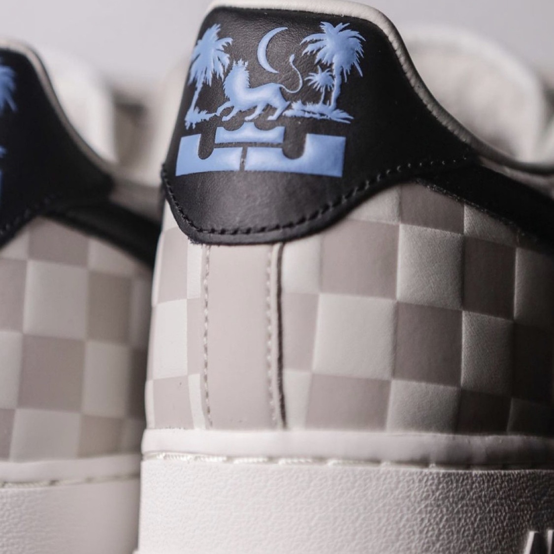 Nike Air Force 1 '07 QS LBJ 착용 스타일 - 3