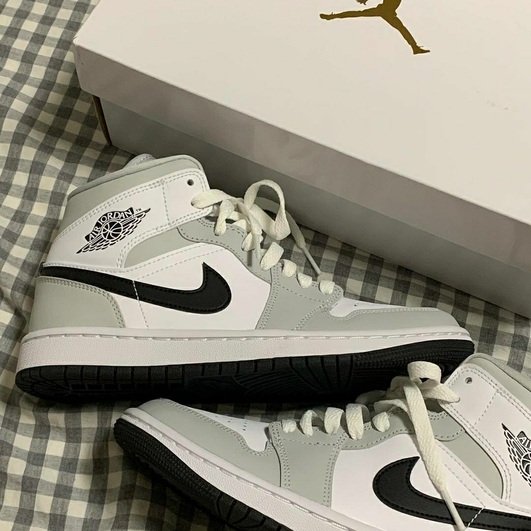 (W) Jordan 1 Mid Grey Fog 착용 스타일