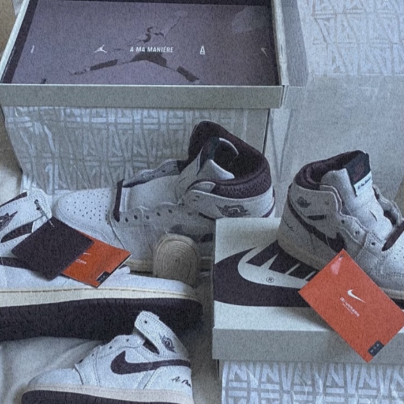 Jordan 1 x A Ma Maniere Retro High OG SP Sail and Burgundy, (TD) Jordan 1 x A Ma Maniere Retro High OG SP Burgundy and Sail 착용 스타일