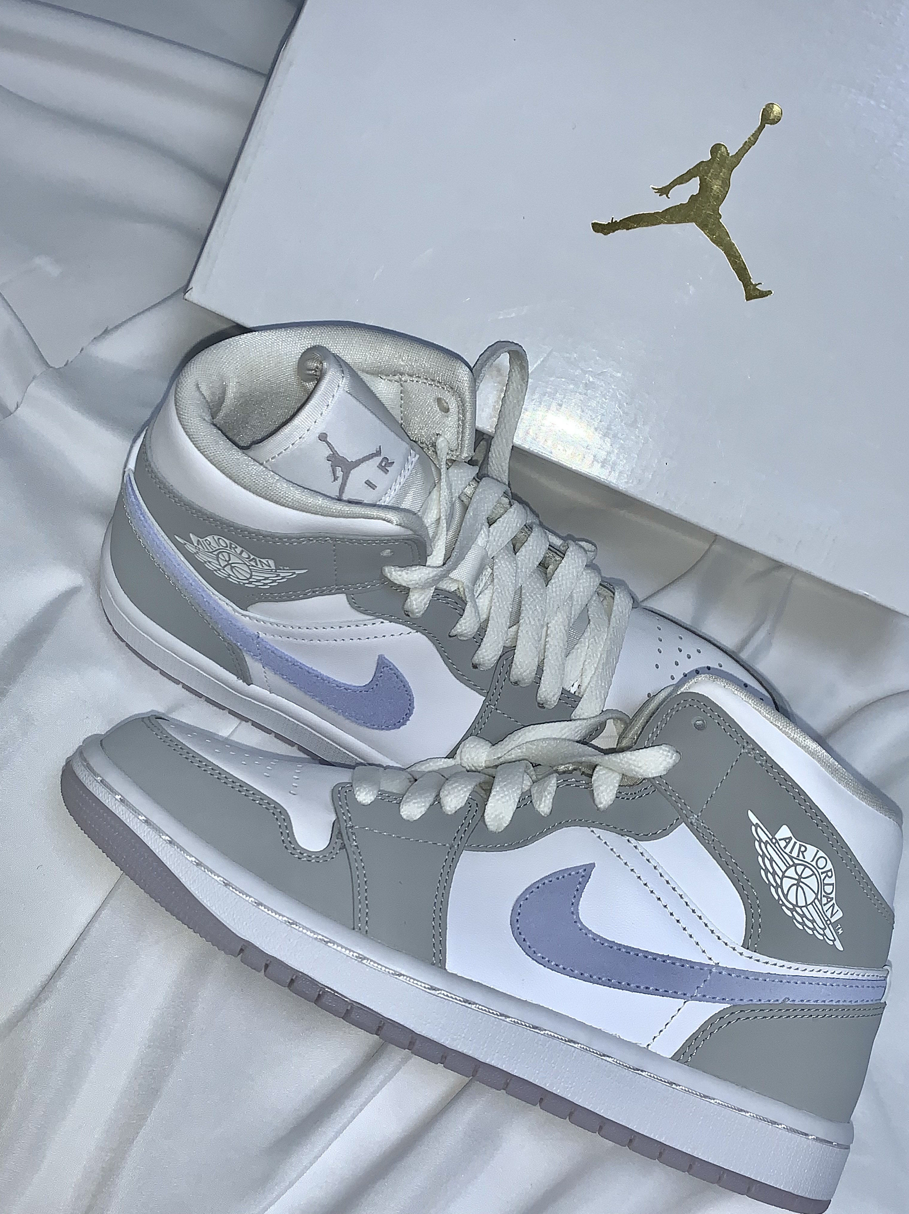 (W) Jordan 1 Mid Wolf Grey 착용 스타일 - 2
