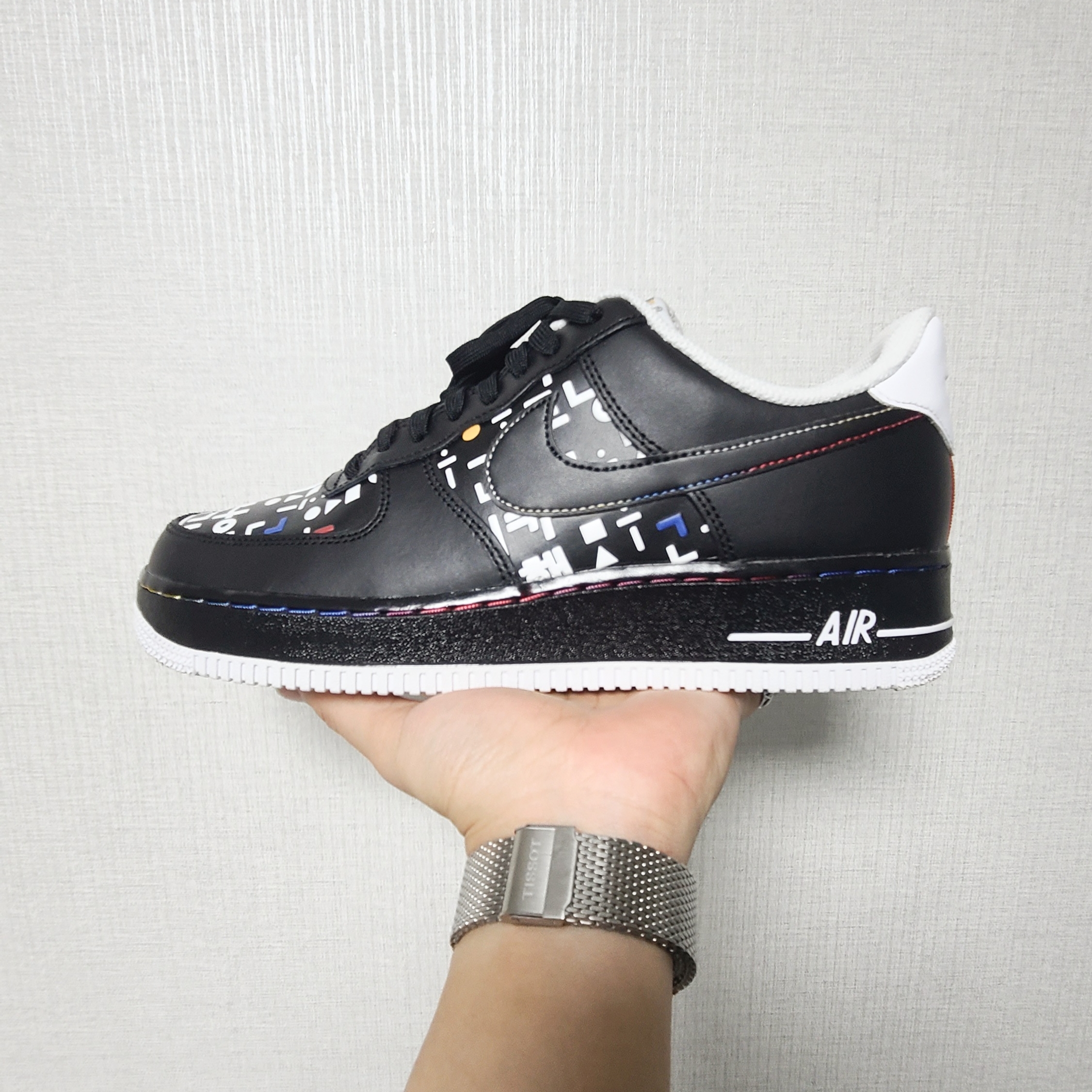 Nike Air Force 1 '07 LV8 Hangul Day 착용 스타일 - 1