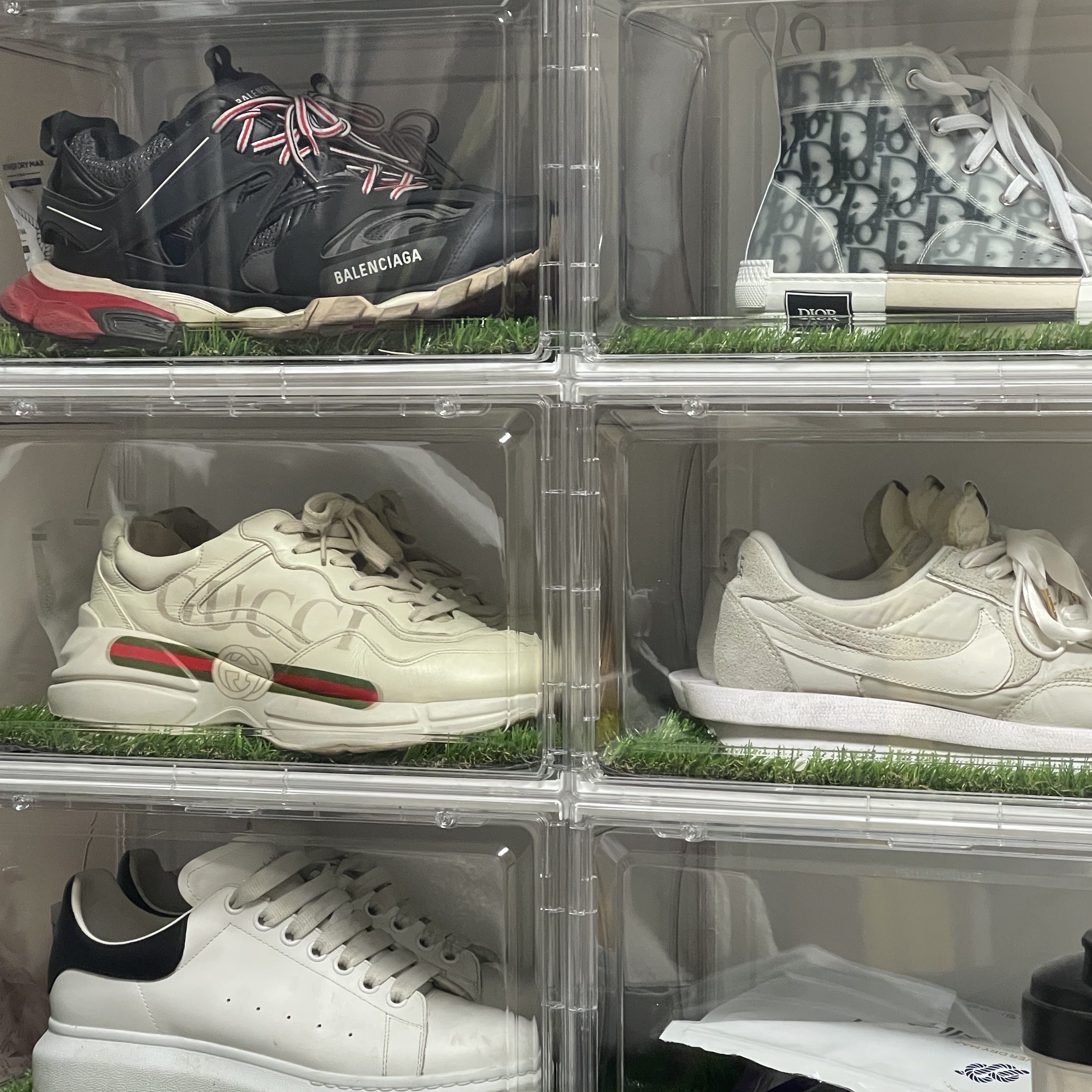 Balenciaga Track Sneakers Black Red 2019, Dior B23 High Dior Oblique White & Black 착용 스타일