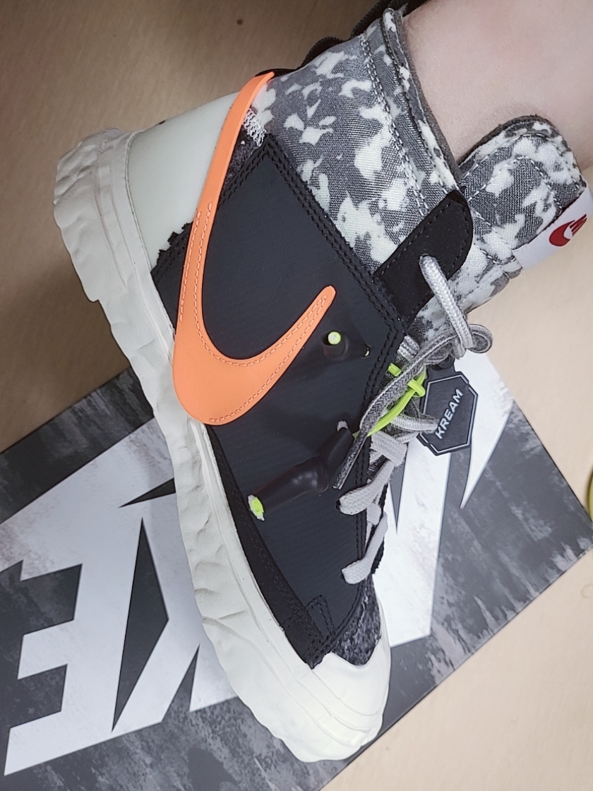 Nike x Readymade Blazer Mid Black 착용 스타일 - 3