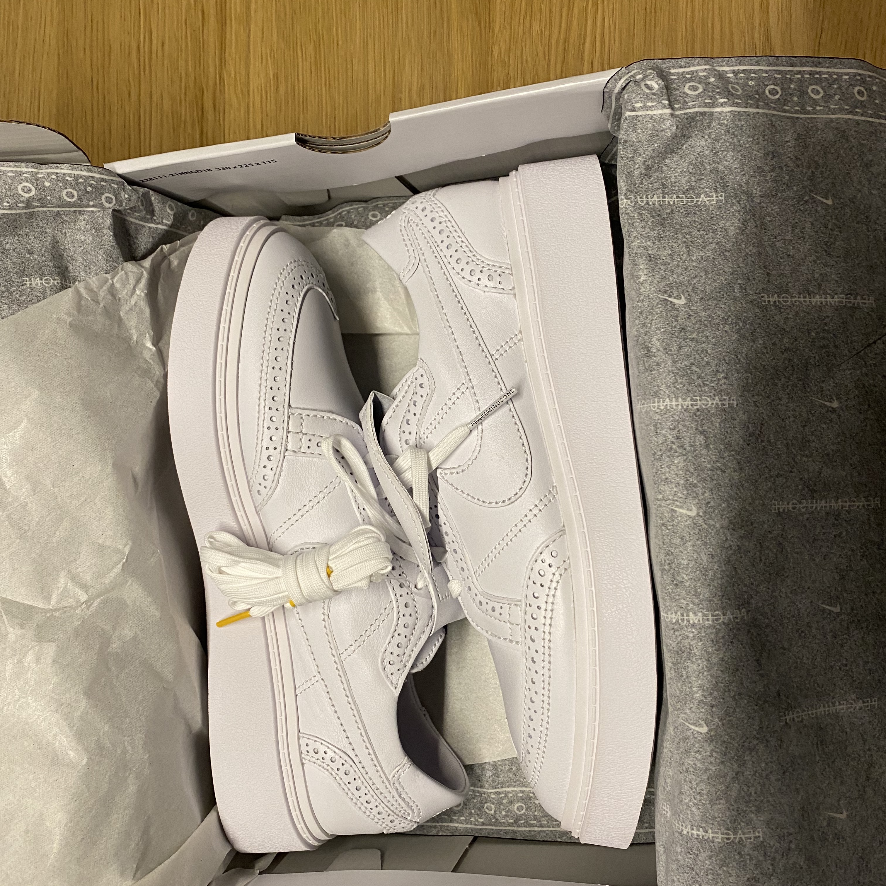 Nike x Peaceminusone Kwondo1 White 착용 스타일 - 3