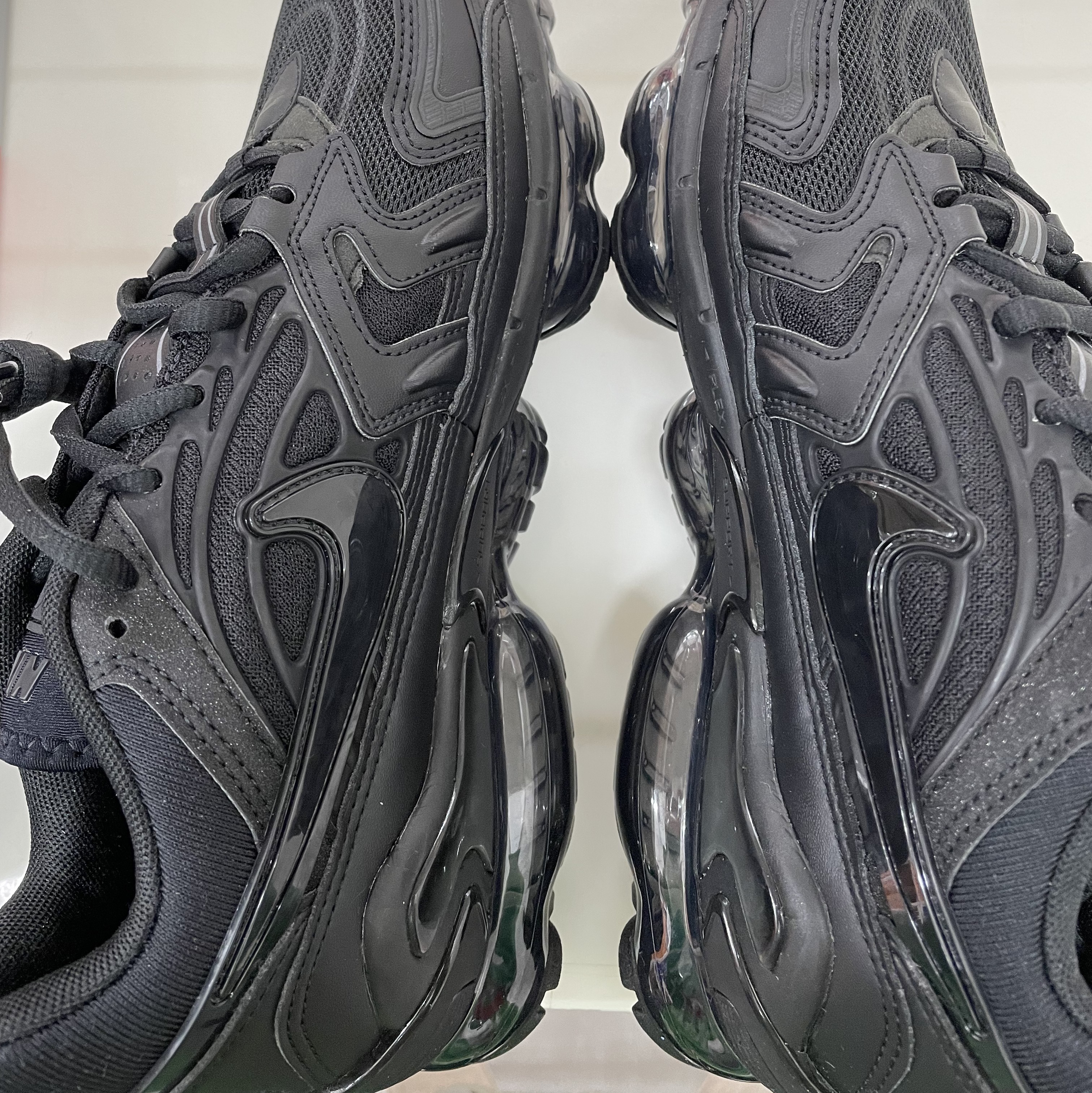 Nike Air VaporMax EVO Triple Black 착용 스타일