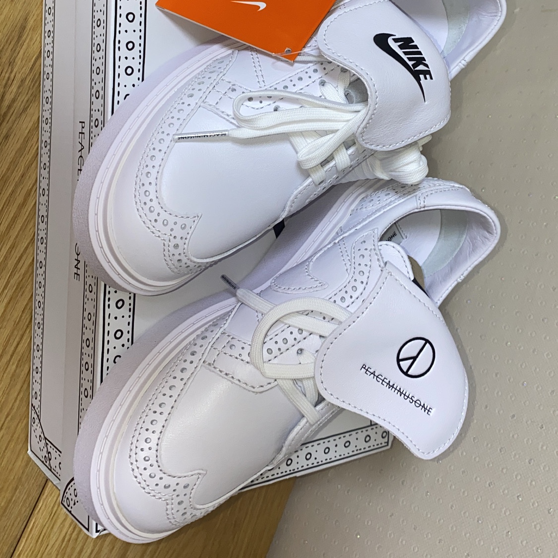 Nike x Peaceminusone Kwondo1 White 착용 스타일 - 1