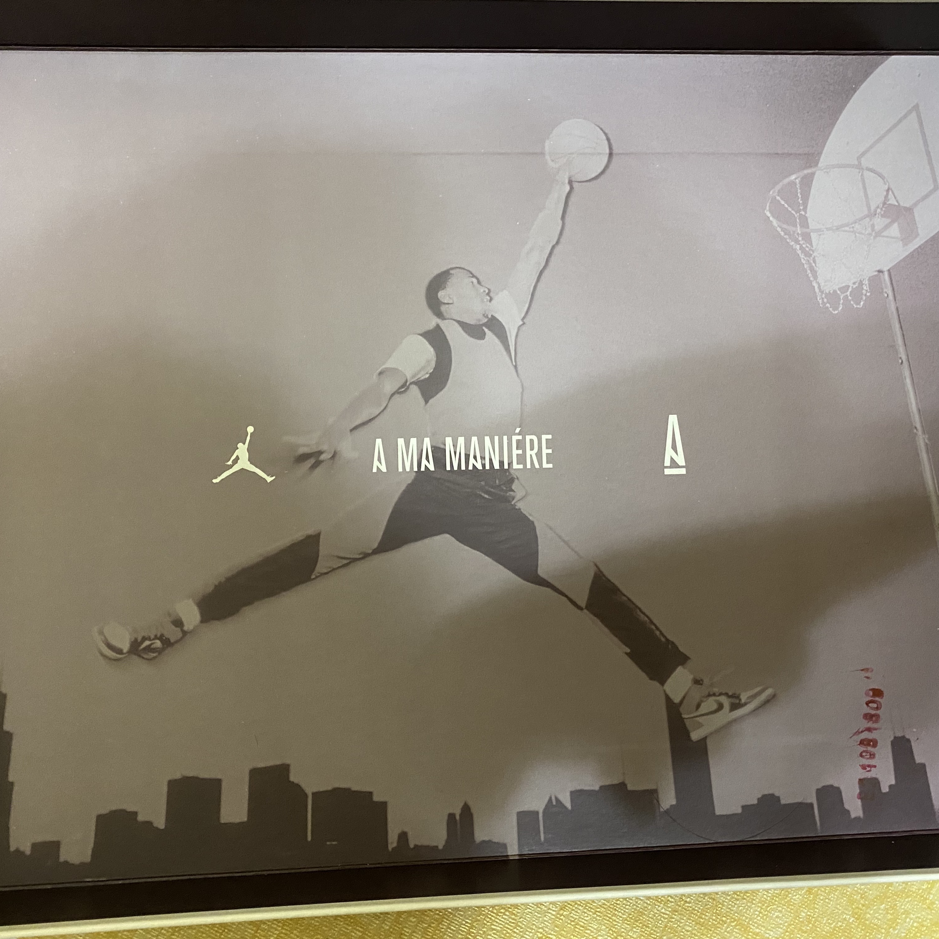 Jordan 1 x A Ma Maniere Retro High OG SP Sail and Burgundy 착용 스타일 - 2