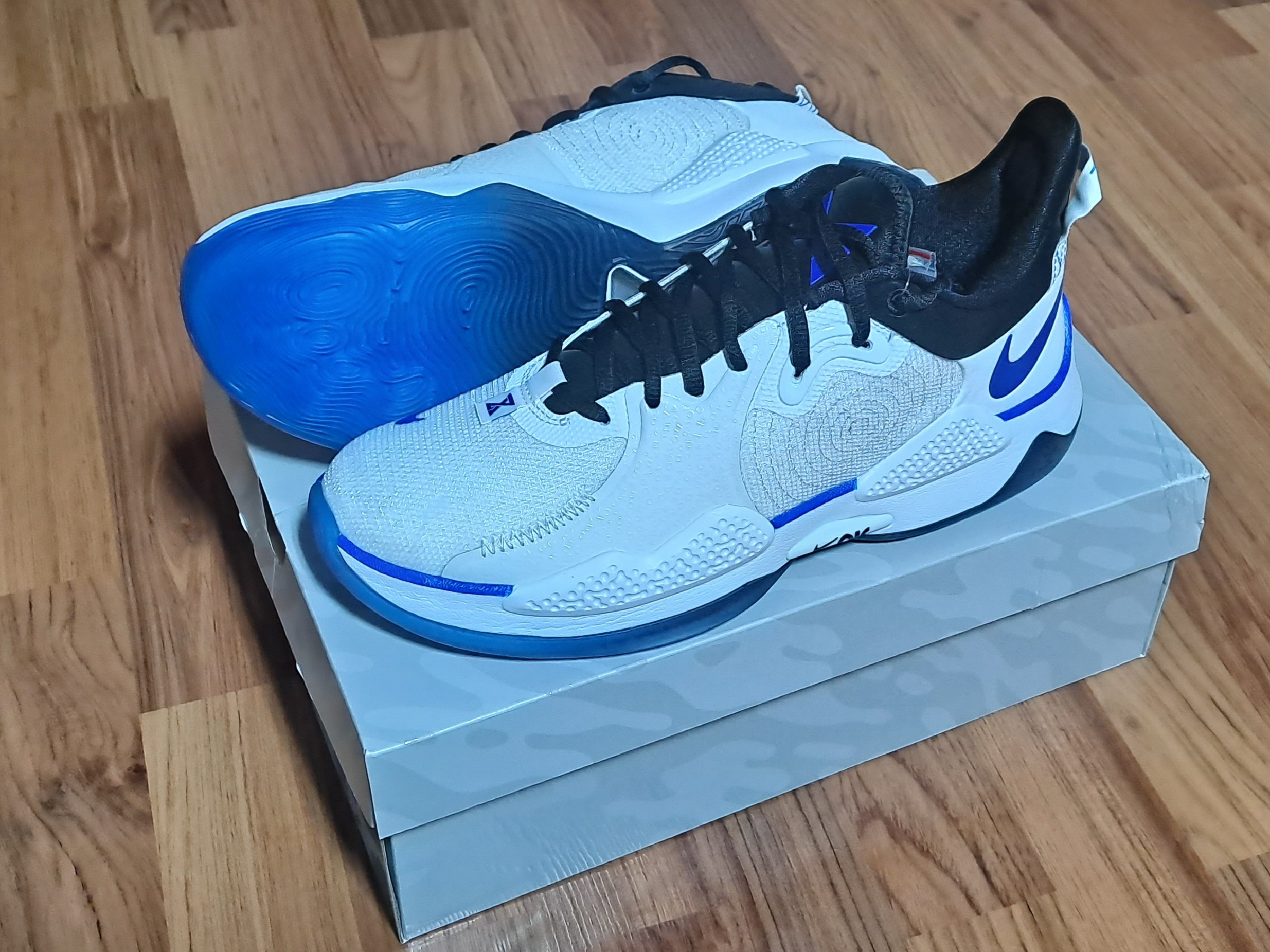 Nike PG 5 EP Playstation 5 착용 스타일 - 2