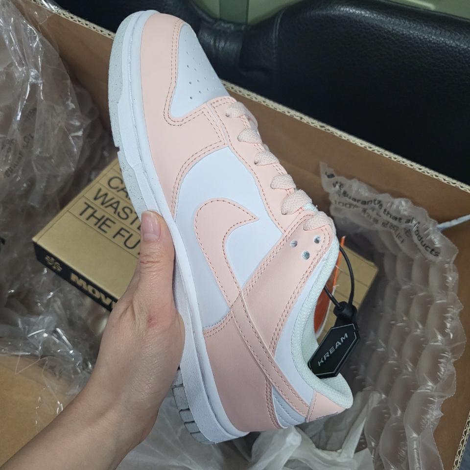 (W) Nike Dunk Low Next Nature Pale Coral 착용 스타일 - 2