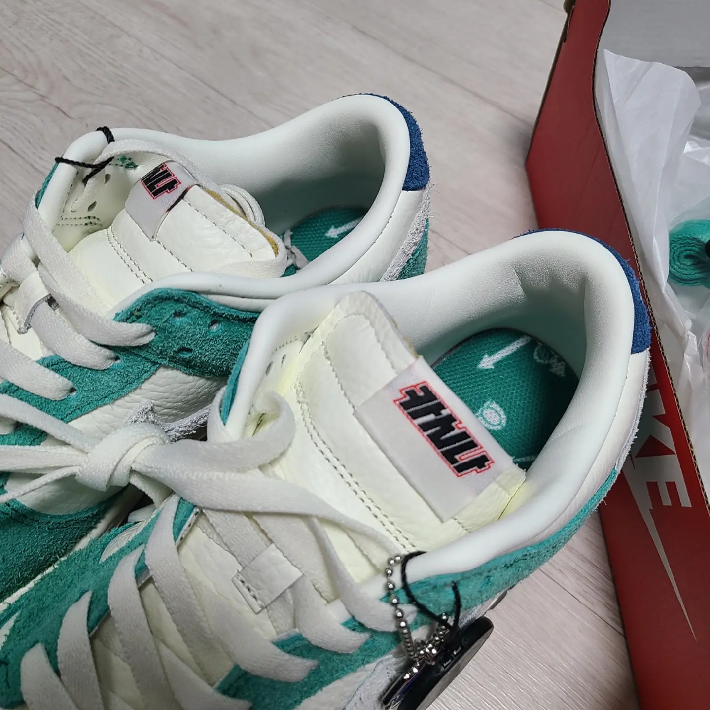 Nike x Kasina Dunk Low Road Sign - Kasina Exclusive 착용 스타일 - 3