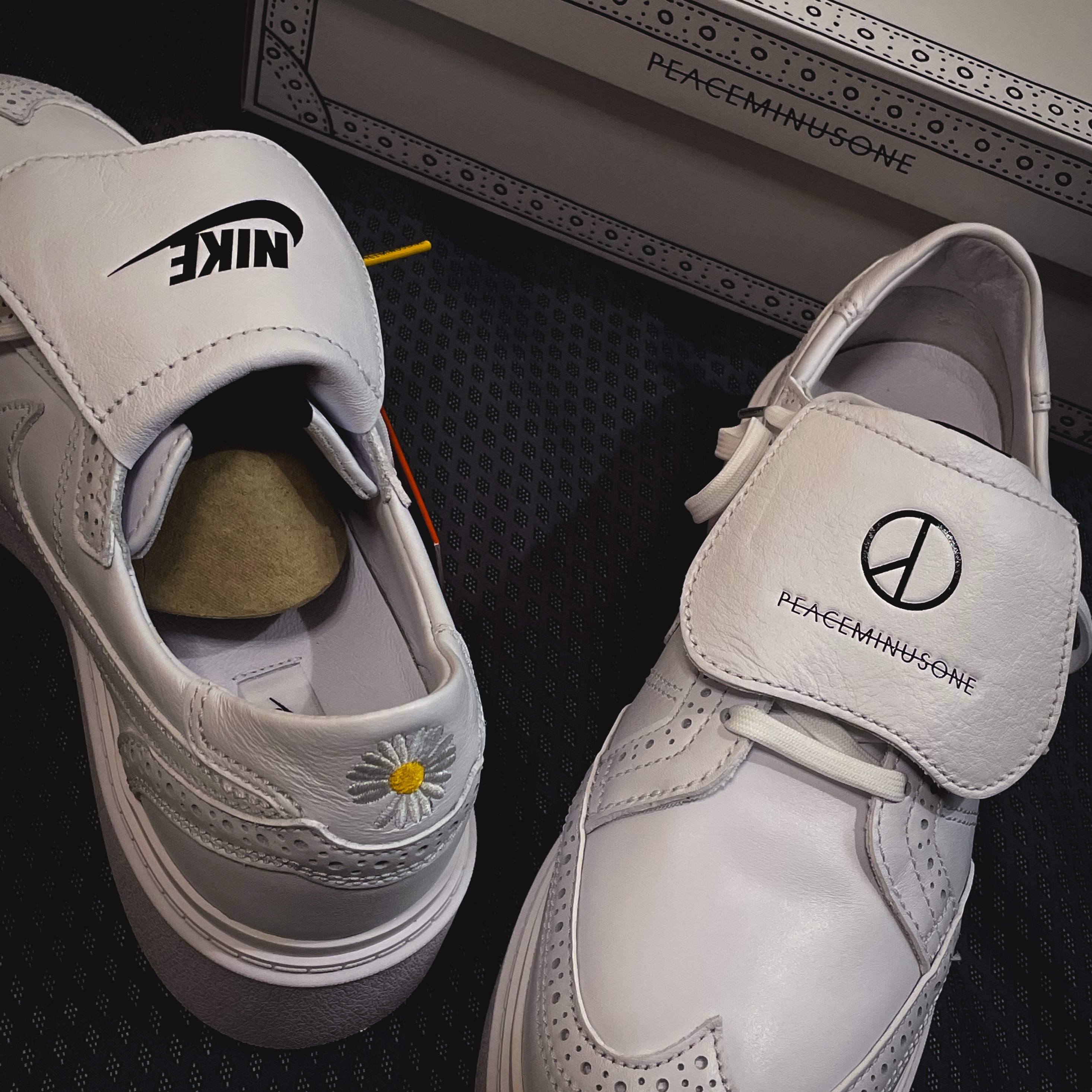 Nike x Peaceminusone Kwondo1 White 착용 스타일 - 2
