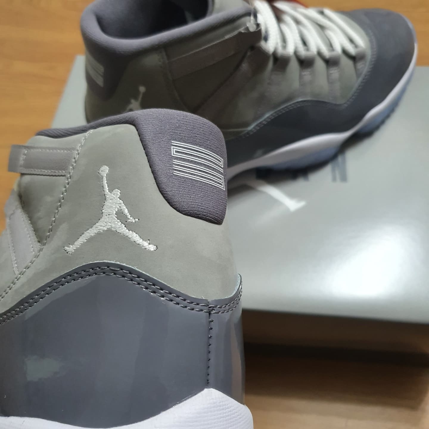 Jordan 11 Retro Cool Grey 2021 착용 스타일 - 3