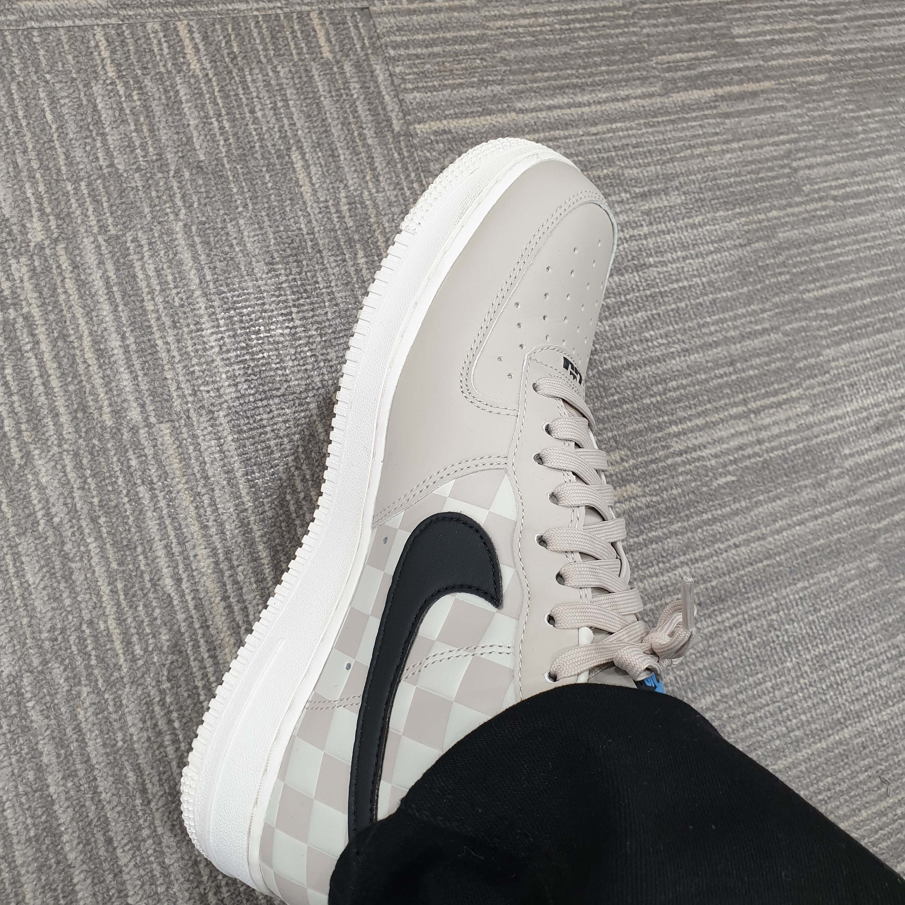 Nike Air Force 1 '07 QS LBJ 착용 스타일
