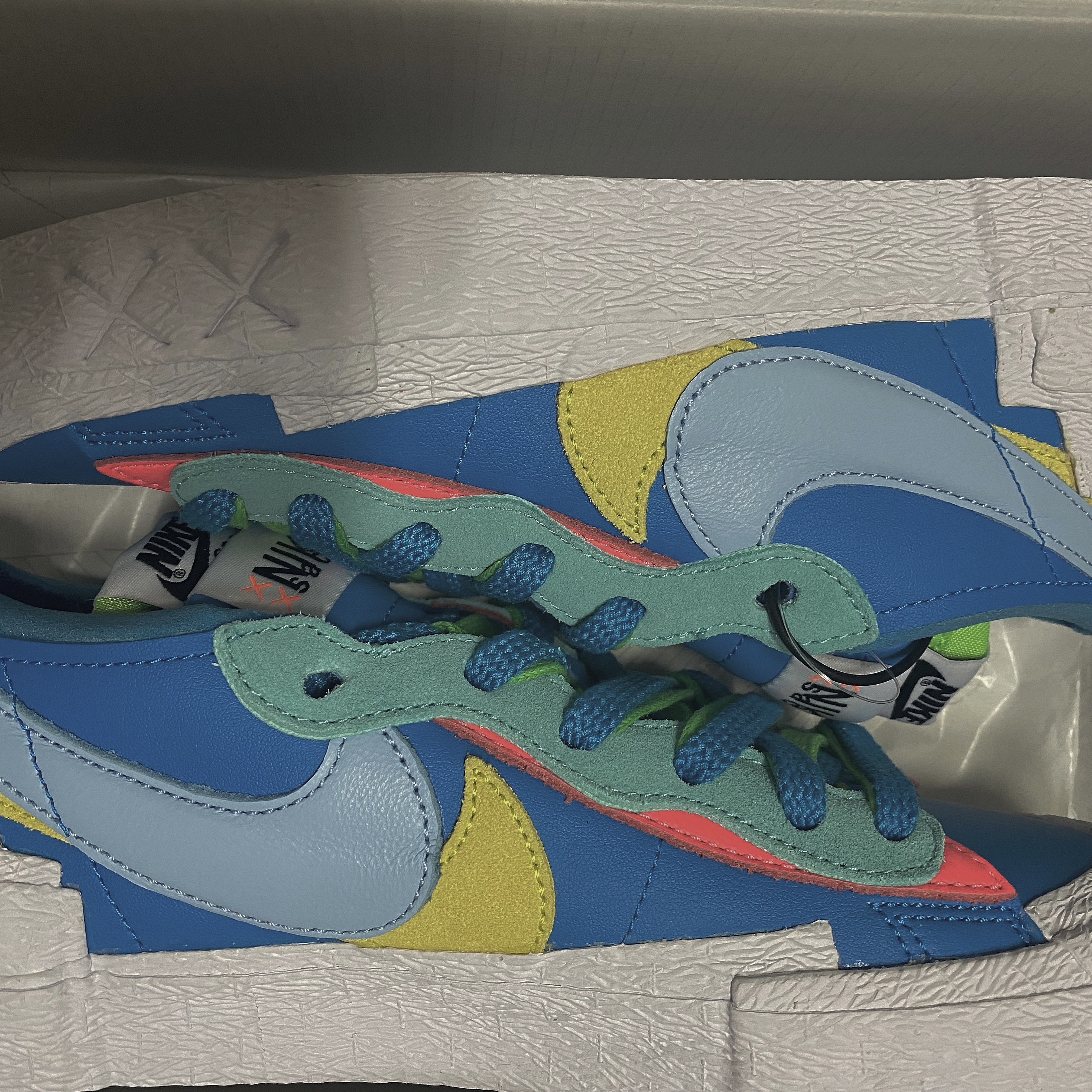 Nike x Sacai x Kaws Blazer Low Neptune Blue 착용 스타일