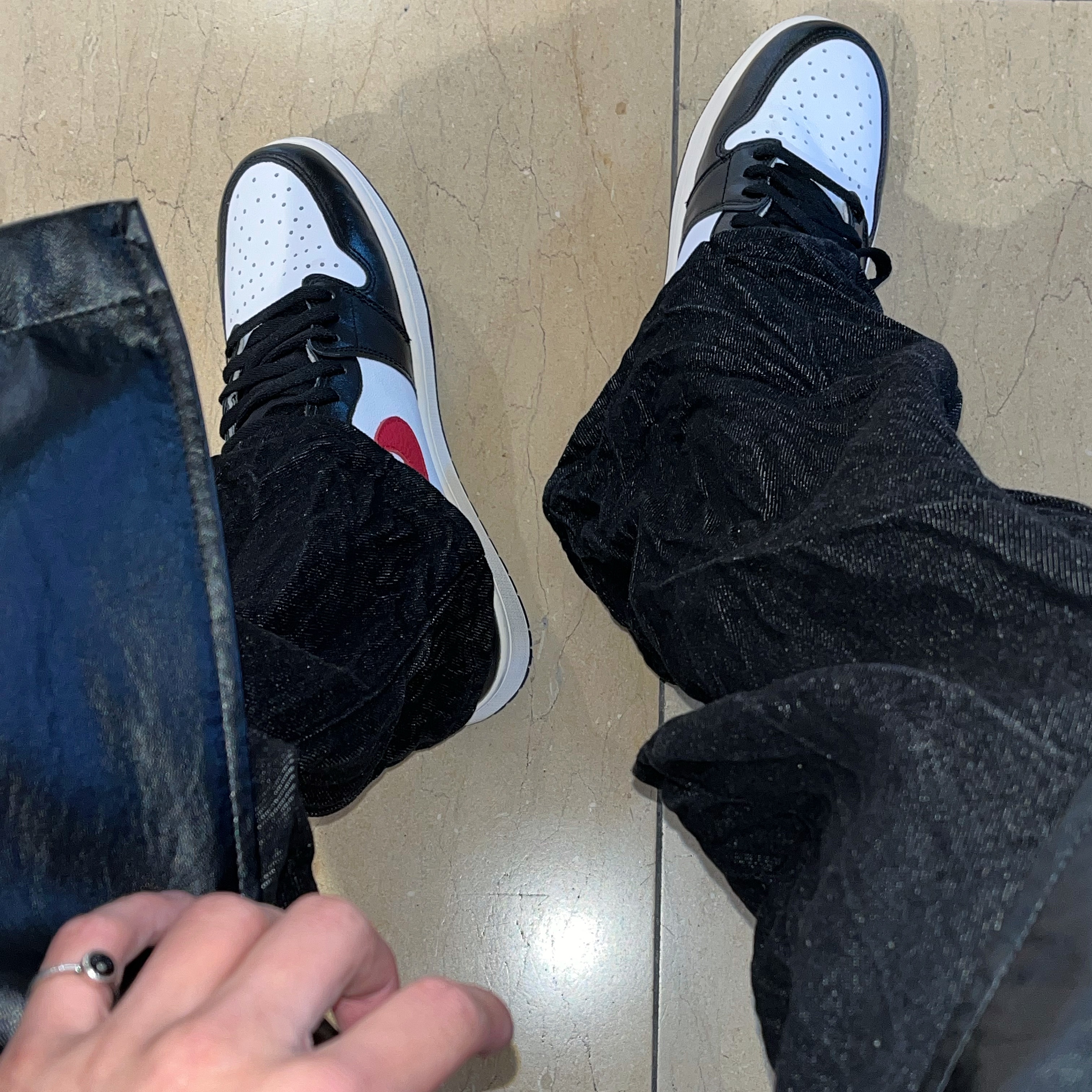 Jordan 1 Retro High OG Gym Red 착용 스타일