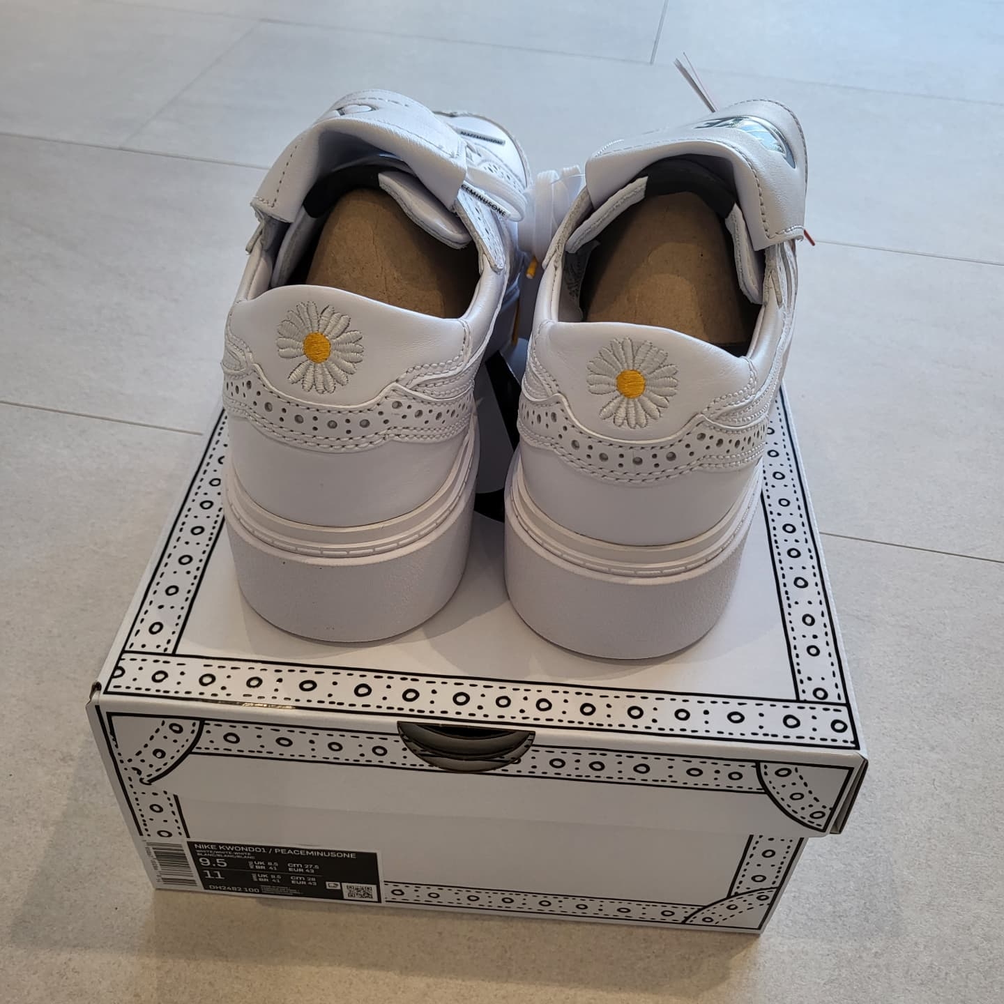 Nike x Peaceminusone Kwondo1 White 착용 스타일 - 3