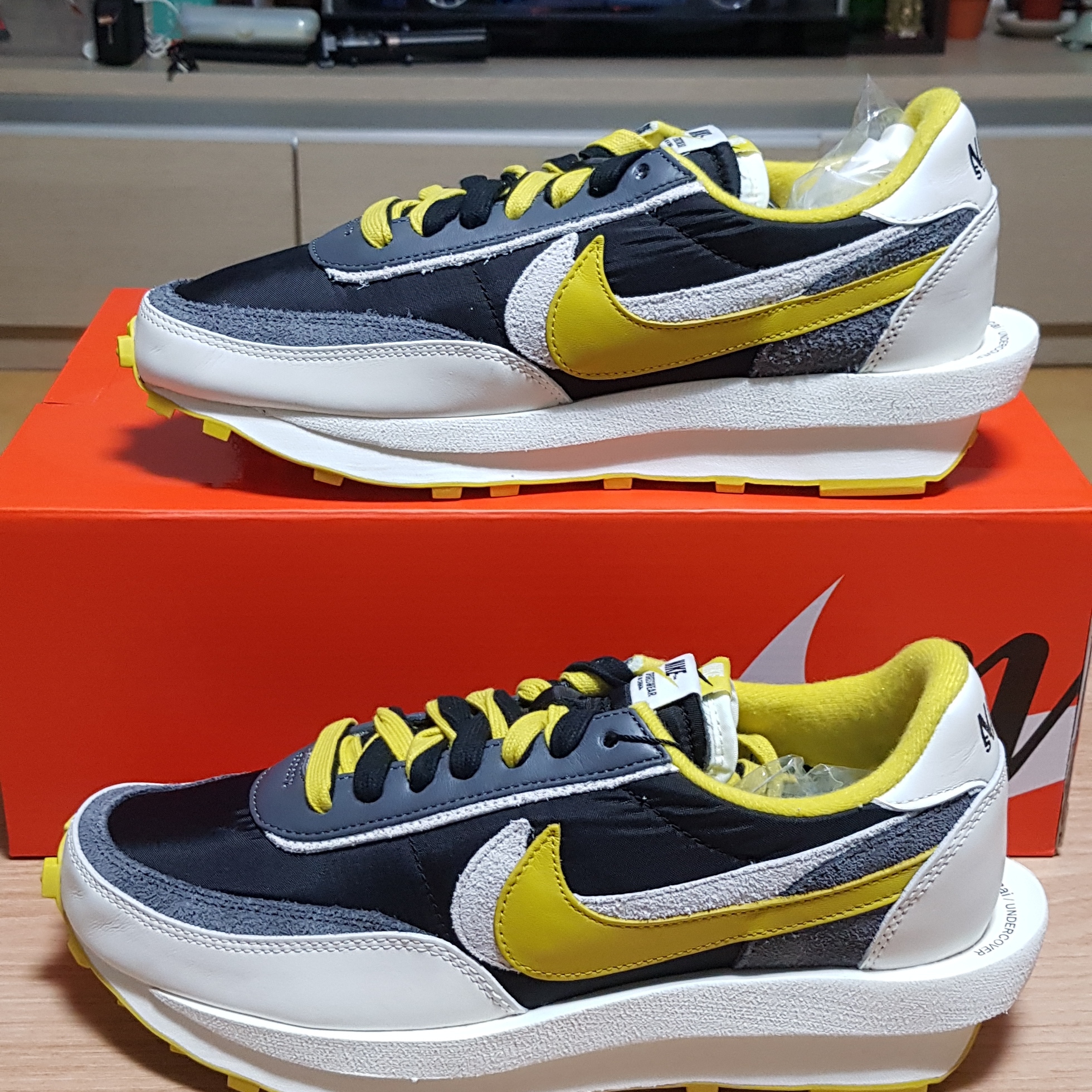 Nike x Sacai x Undercover LDWaffle Black Bright Citron 착용 스타일 - 4