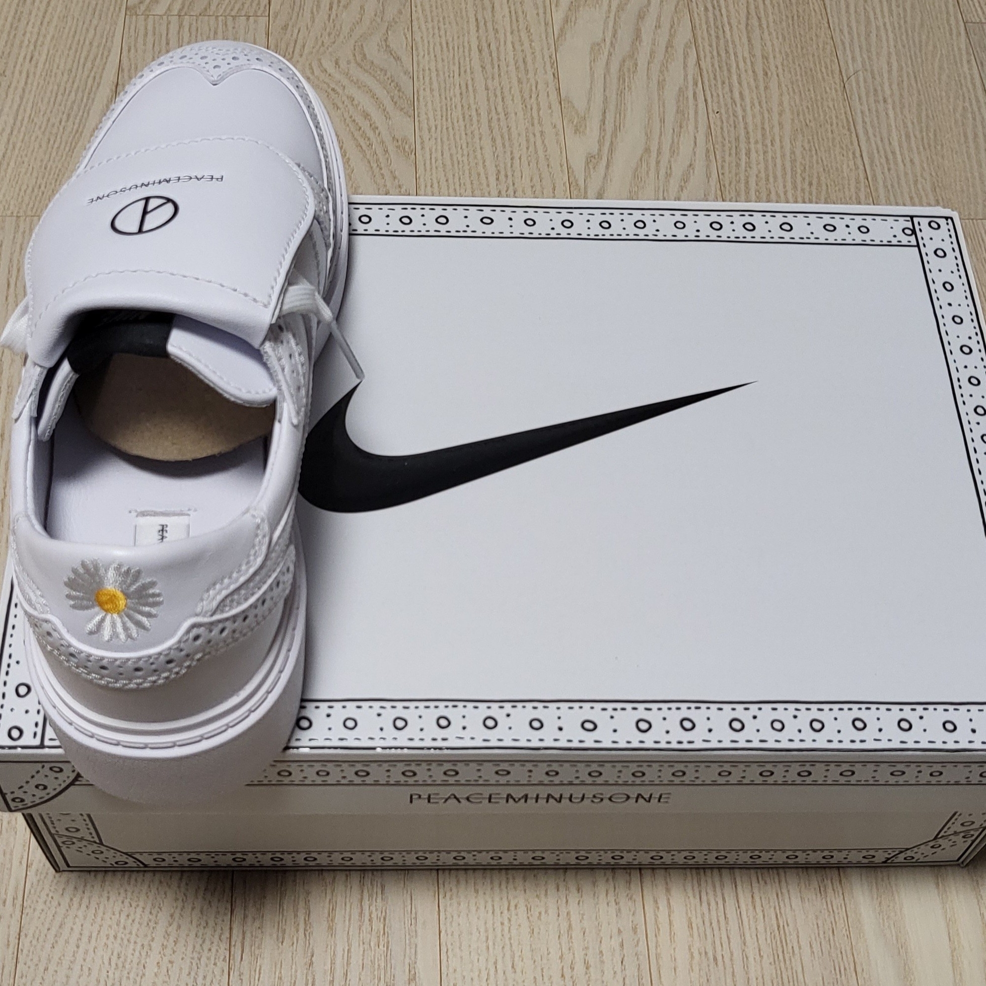 Nike x Peaceminusone Kwondo1 White 착용 스타일