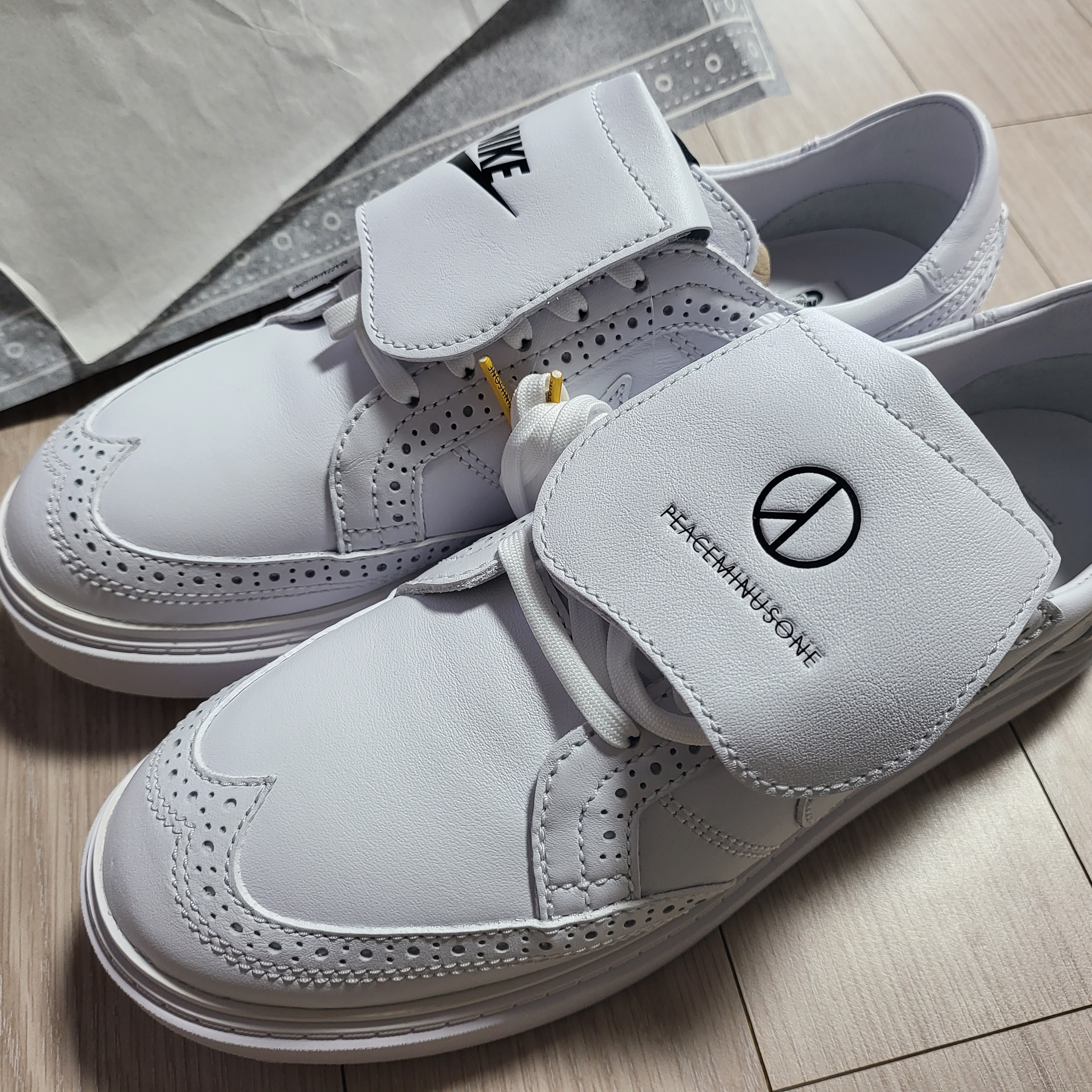 Nike x Peaceminusone Kwondo1 White 착용 스타일 - 4
