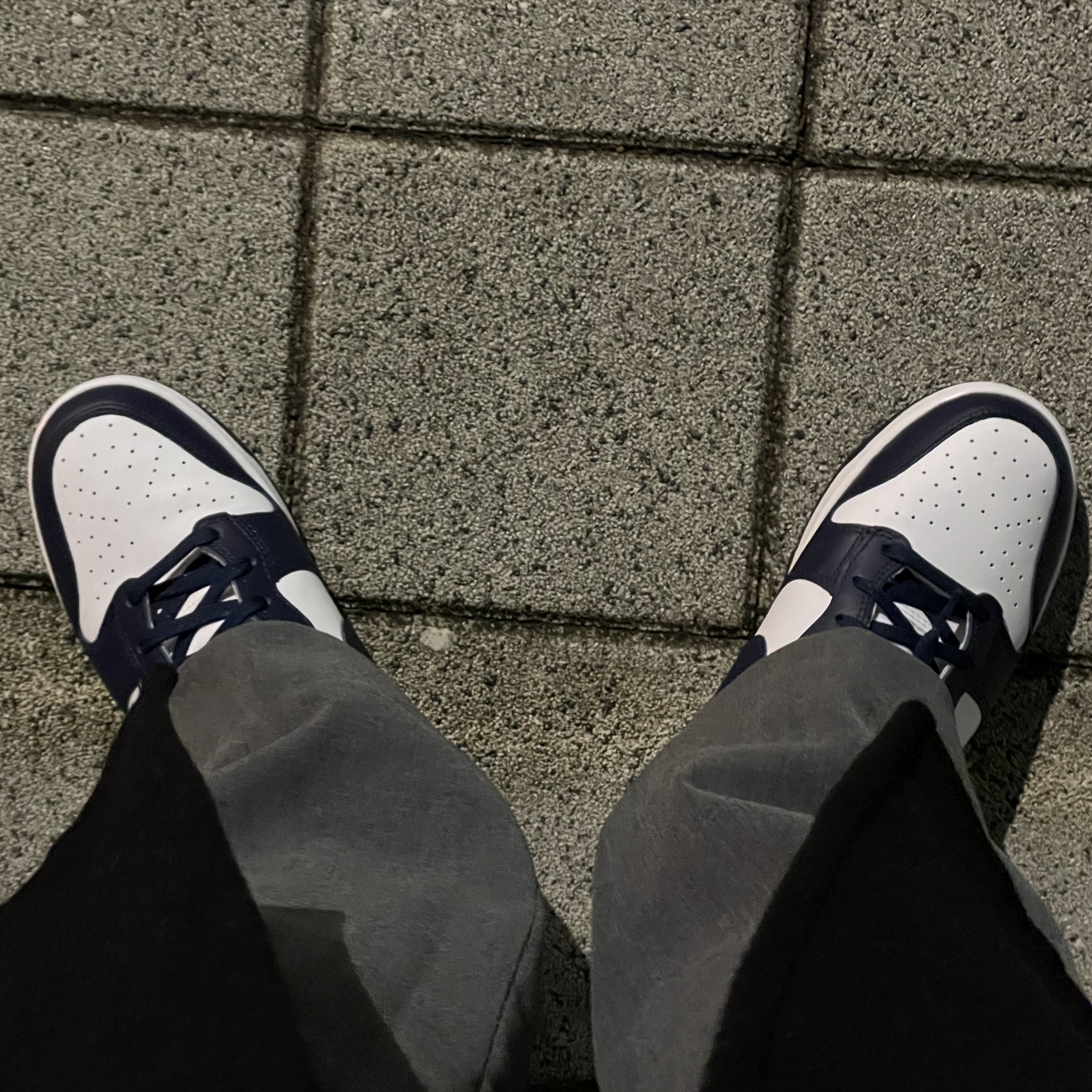 Nike Dunk High Retro Championship Navy 착용 스타일 - 2