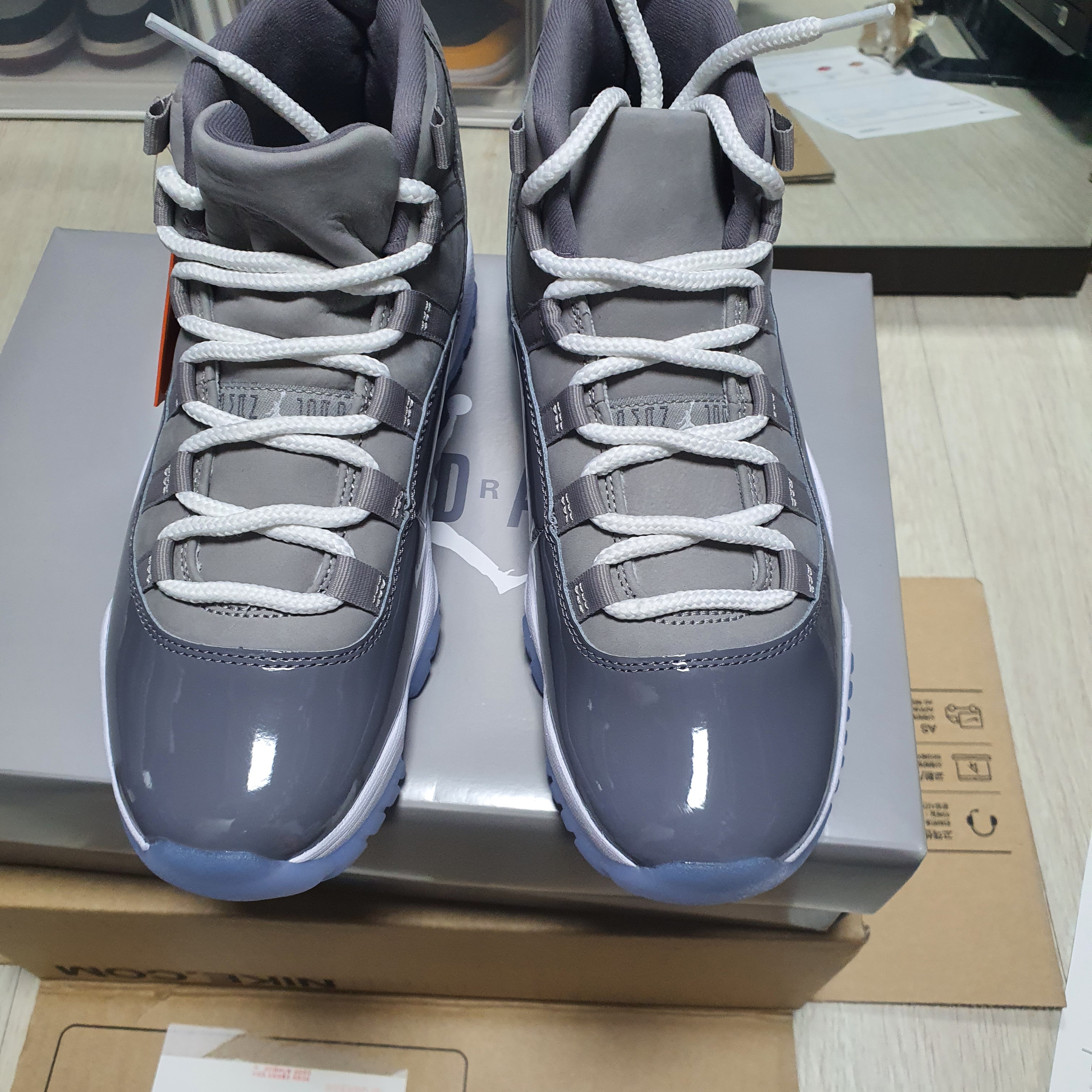 Jordan 11 Retro Cool Grey 2021, Nike Dunk Low Retro Championship Goldenrod 착용 스타일 - 4