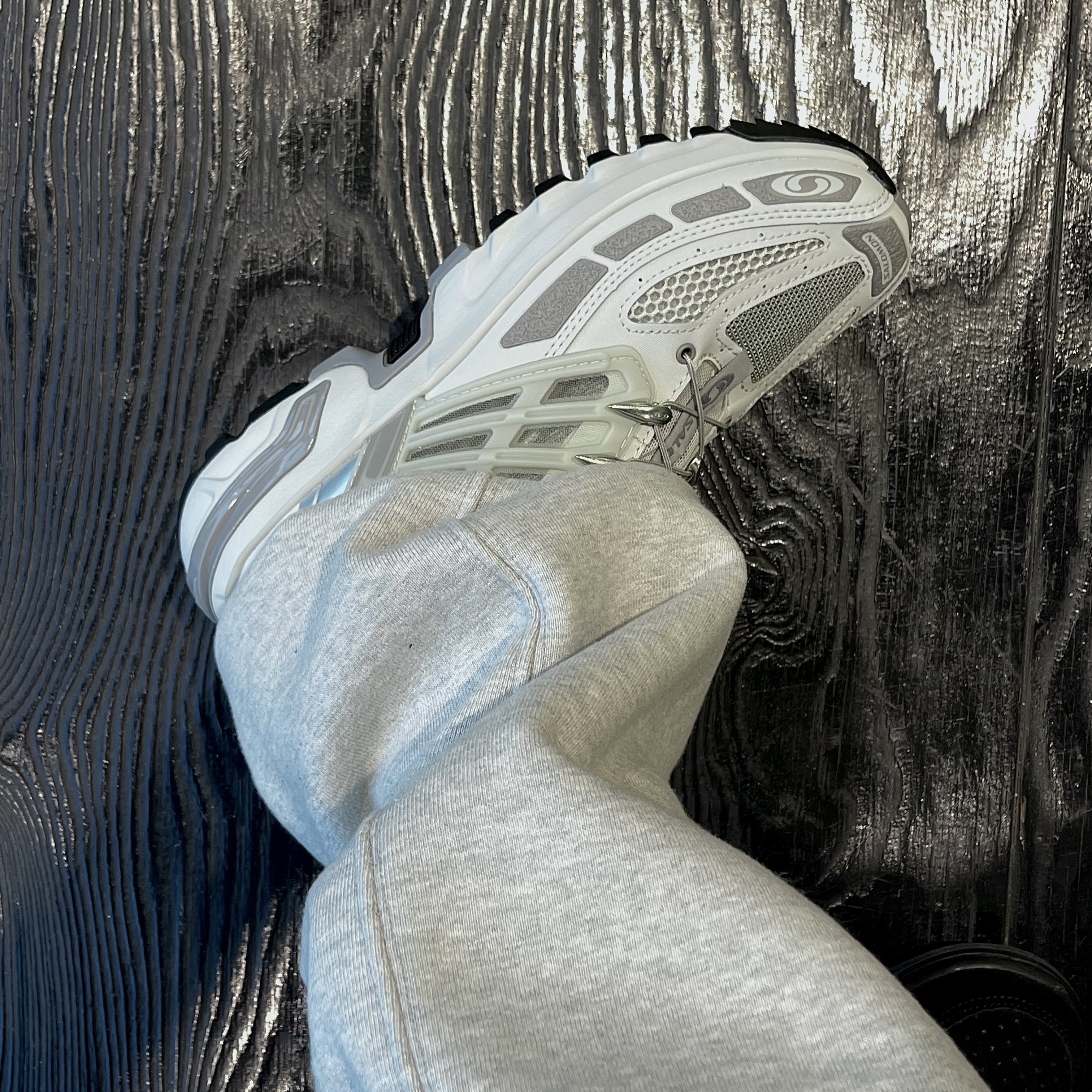 Salomon ACS Pro ADV Metal Frost Grey 착용 스타일