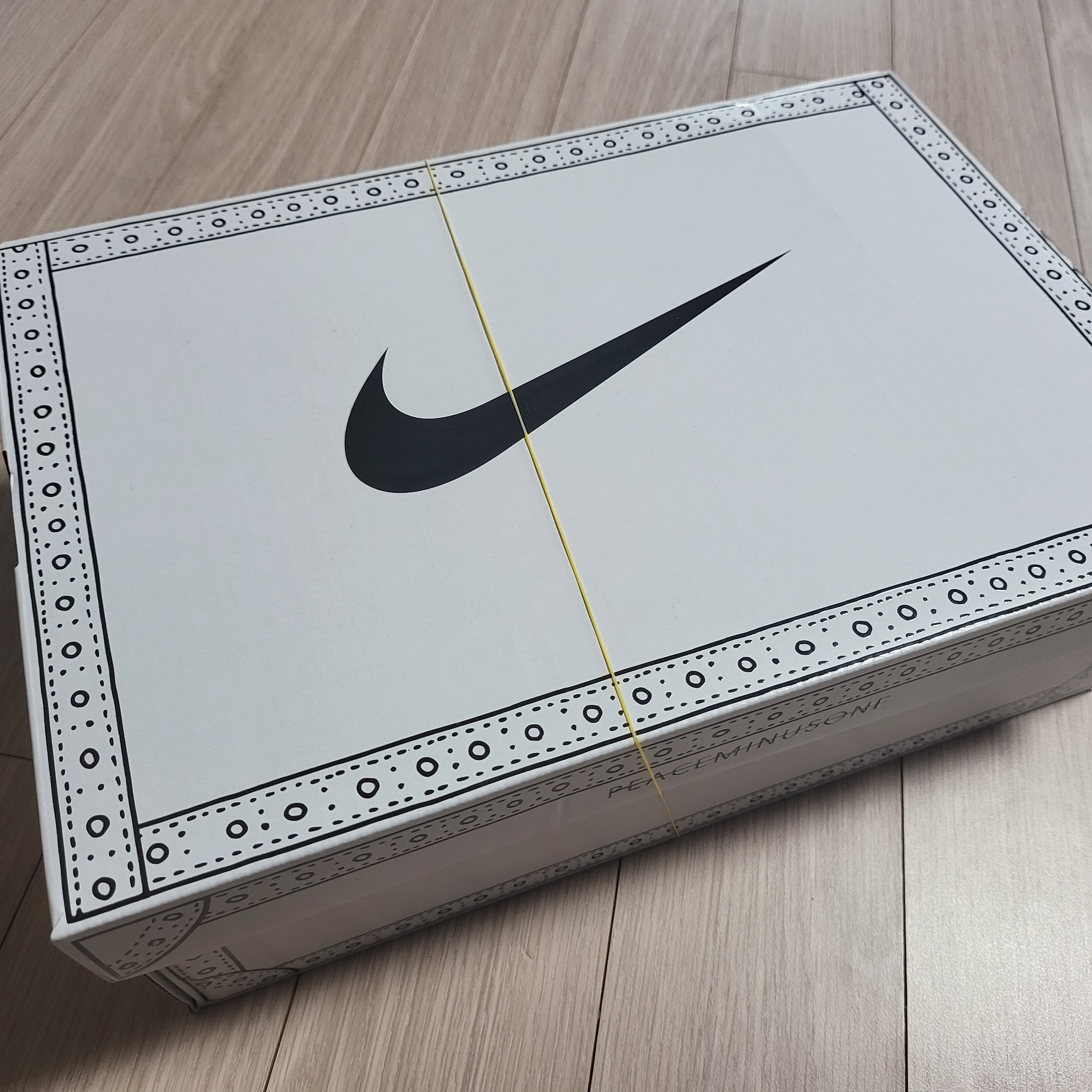 Nike x Peaceminusone Kwondo1 White 착용 스타일 - 1