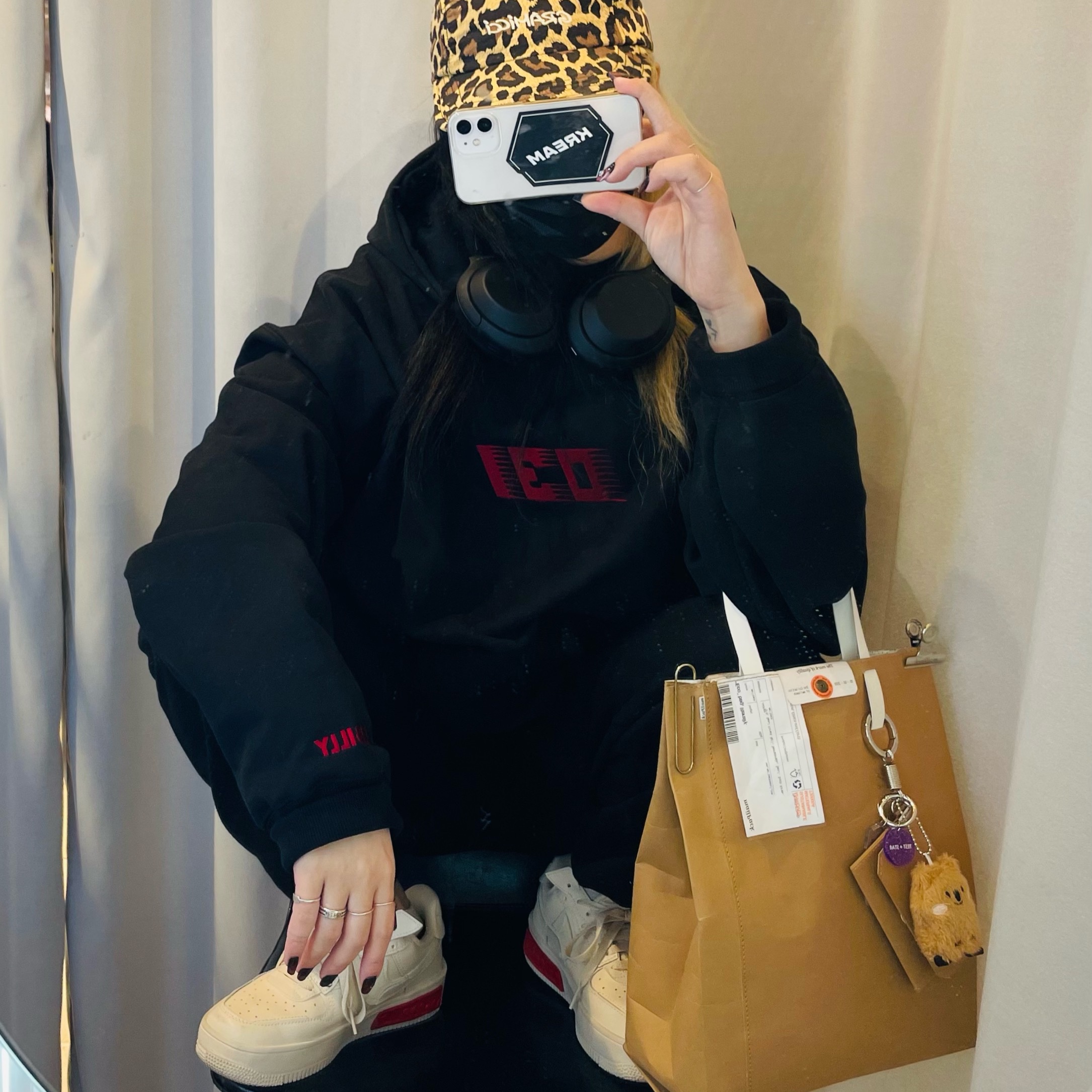 Darkr8m Studio x Libilly 031 Hoodie Black, (W) Nike Air Force 1 Fontanka Pearl White 착용 스타일 - 2