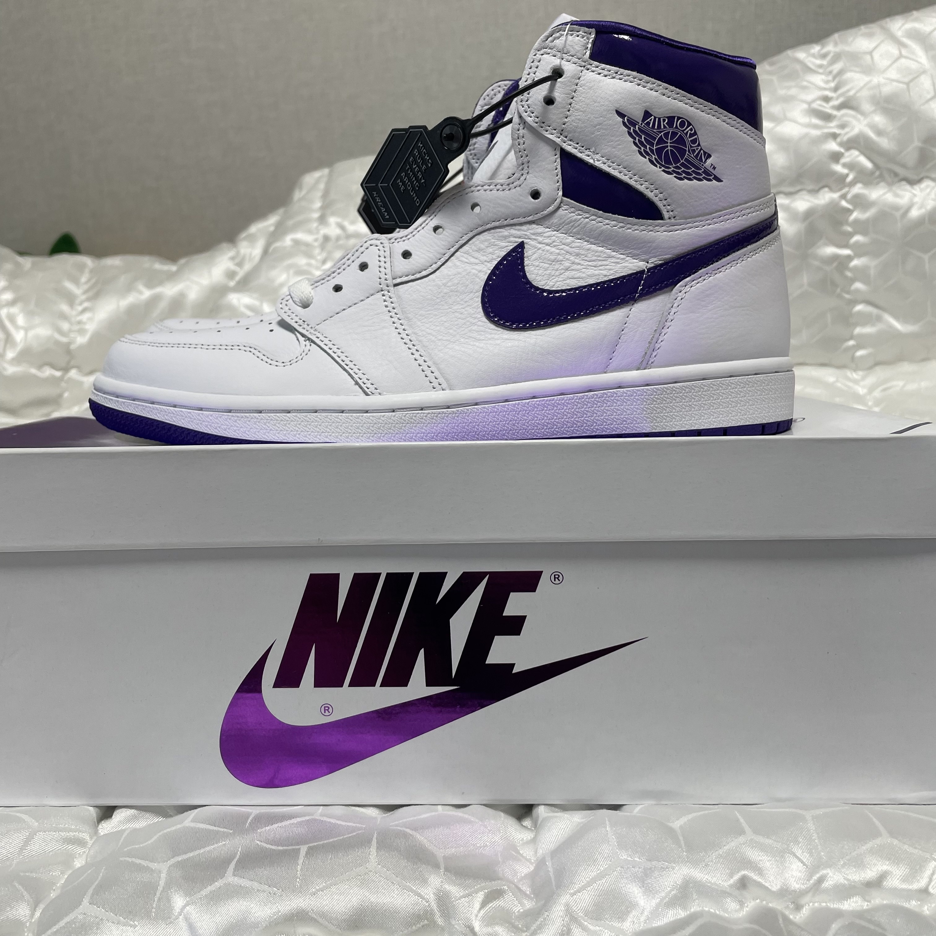(W) Jordan 1 High OG Court Purple 착용 스타일 - 3