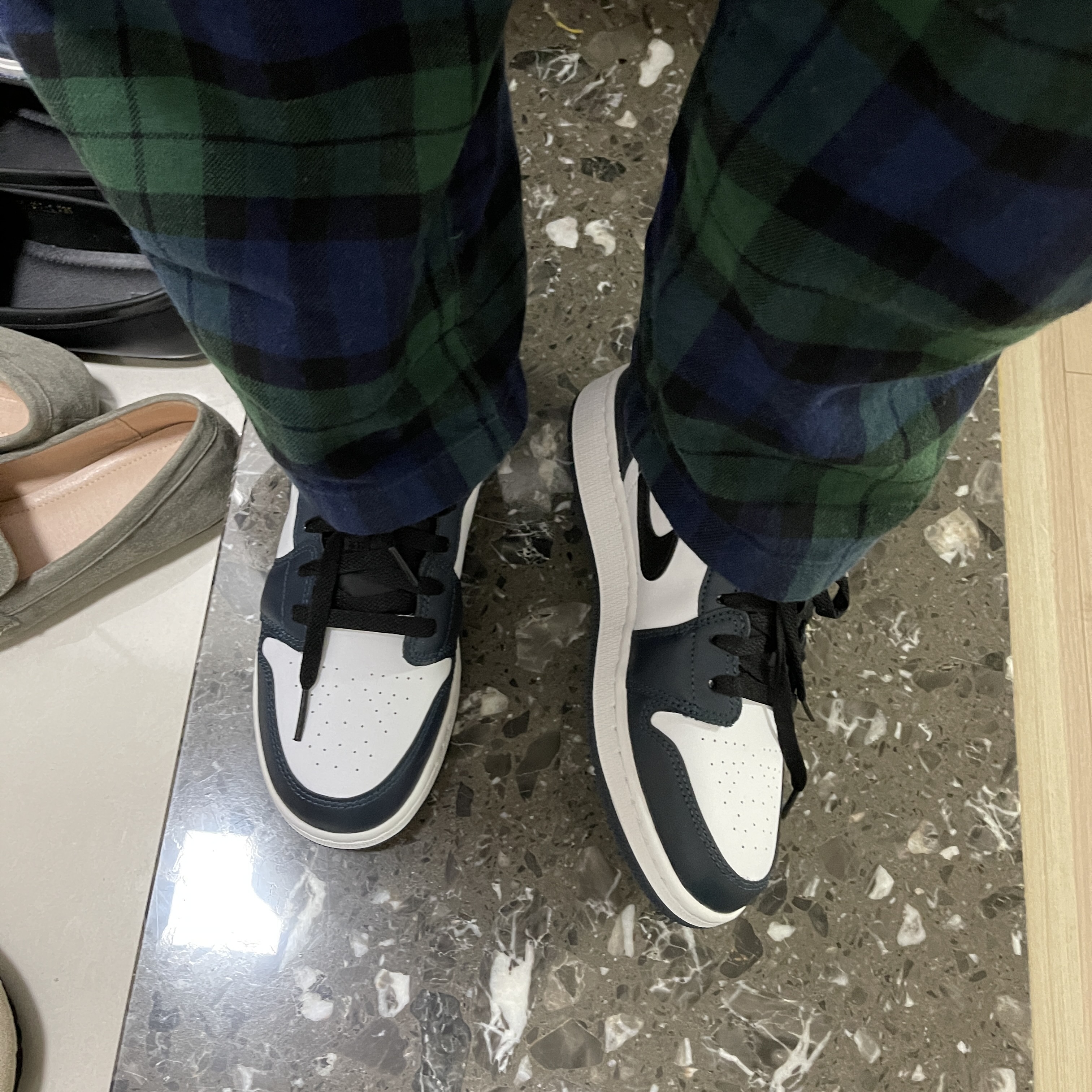(GS) Jordan 1 Low Armory Navy 착용 스타일 - 2