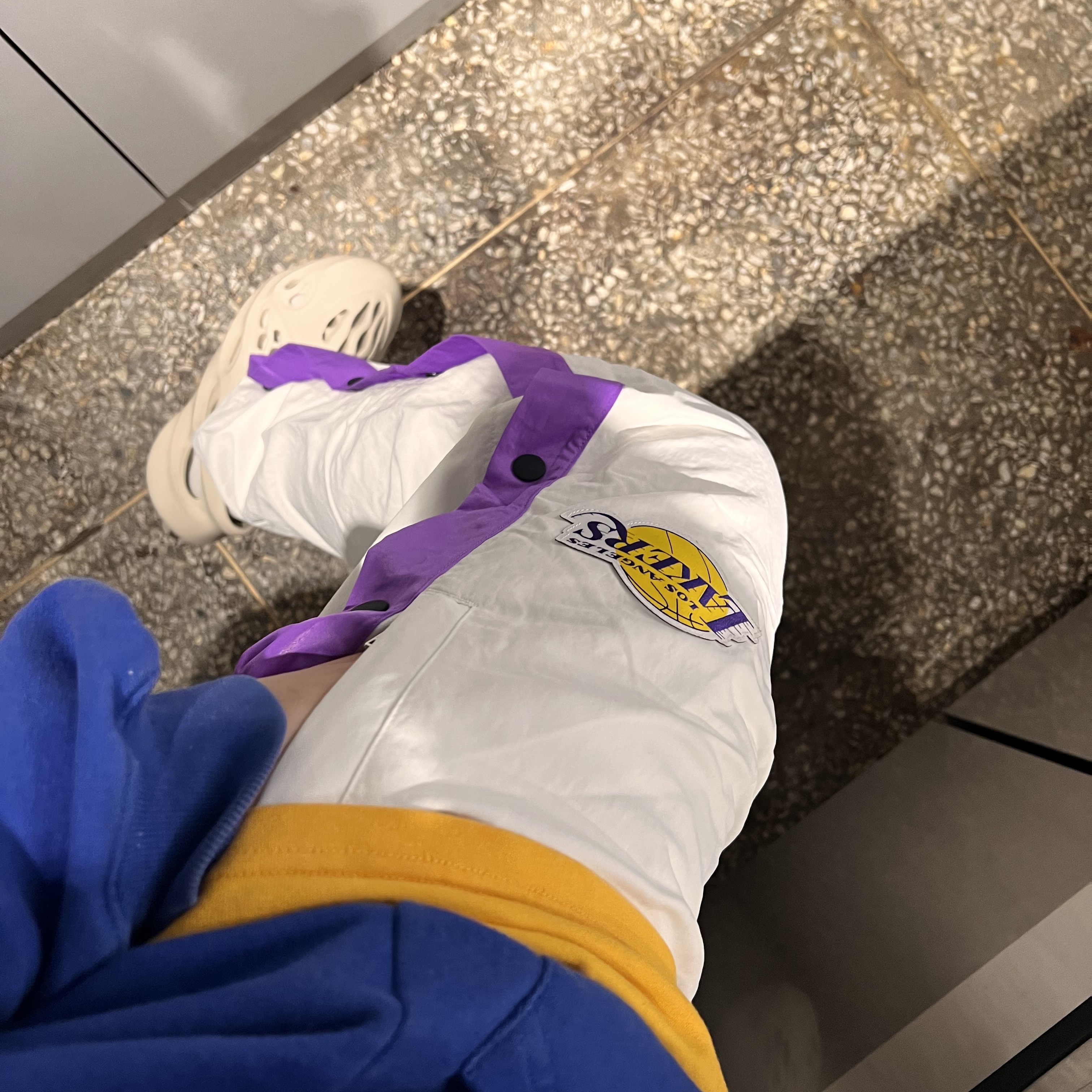 (W) Nike x Ambush NBA Collection Lakers Tearaway Pants -Asia 착용 스타일
