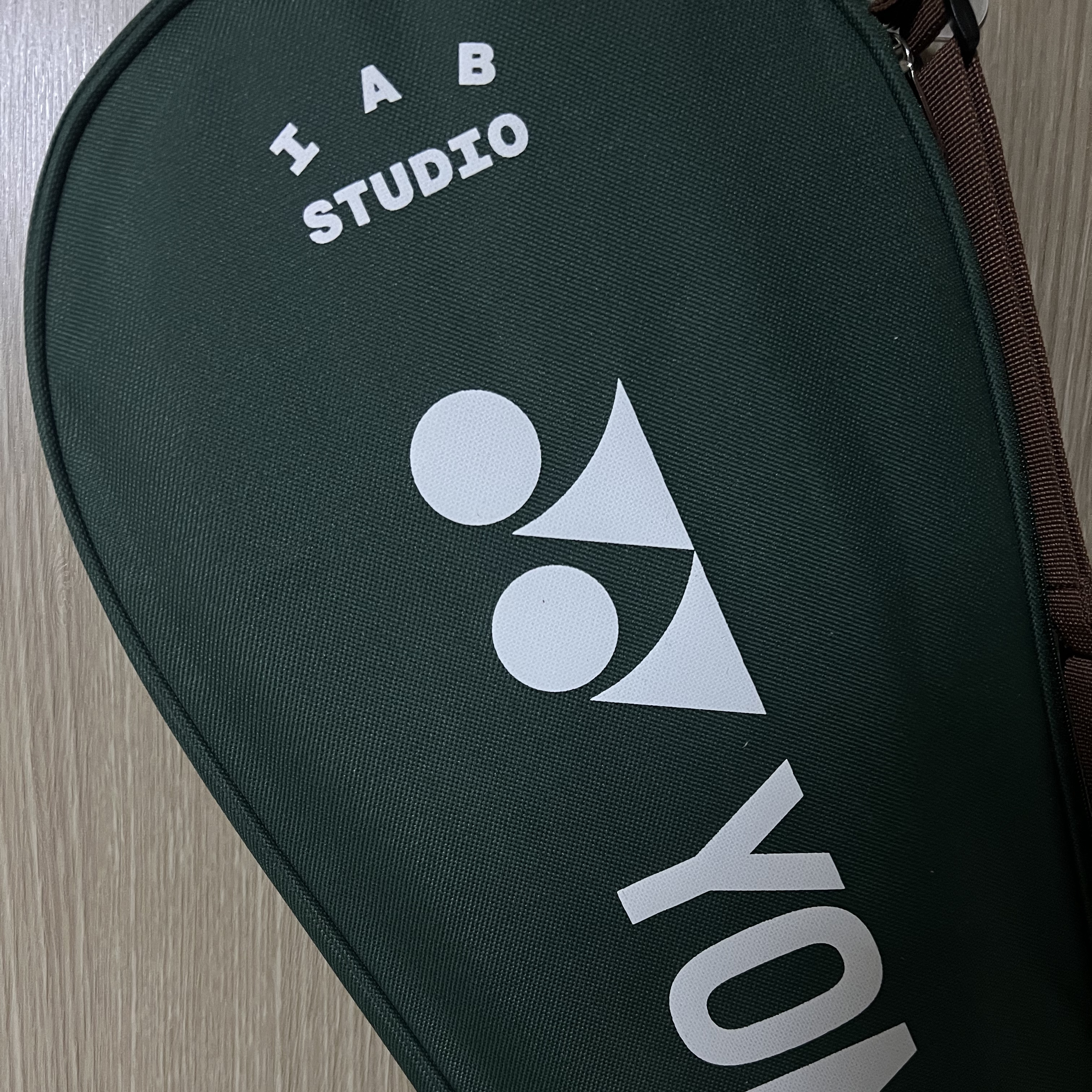 IAB Studio x Yonex Double Racquet Nanoflare 착용 스타일