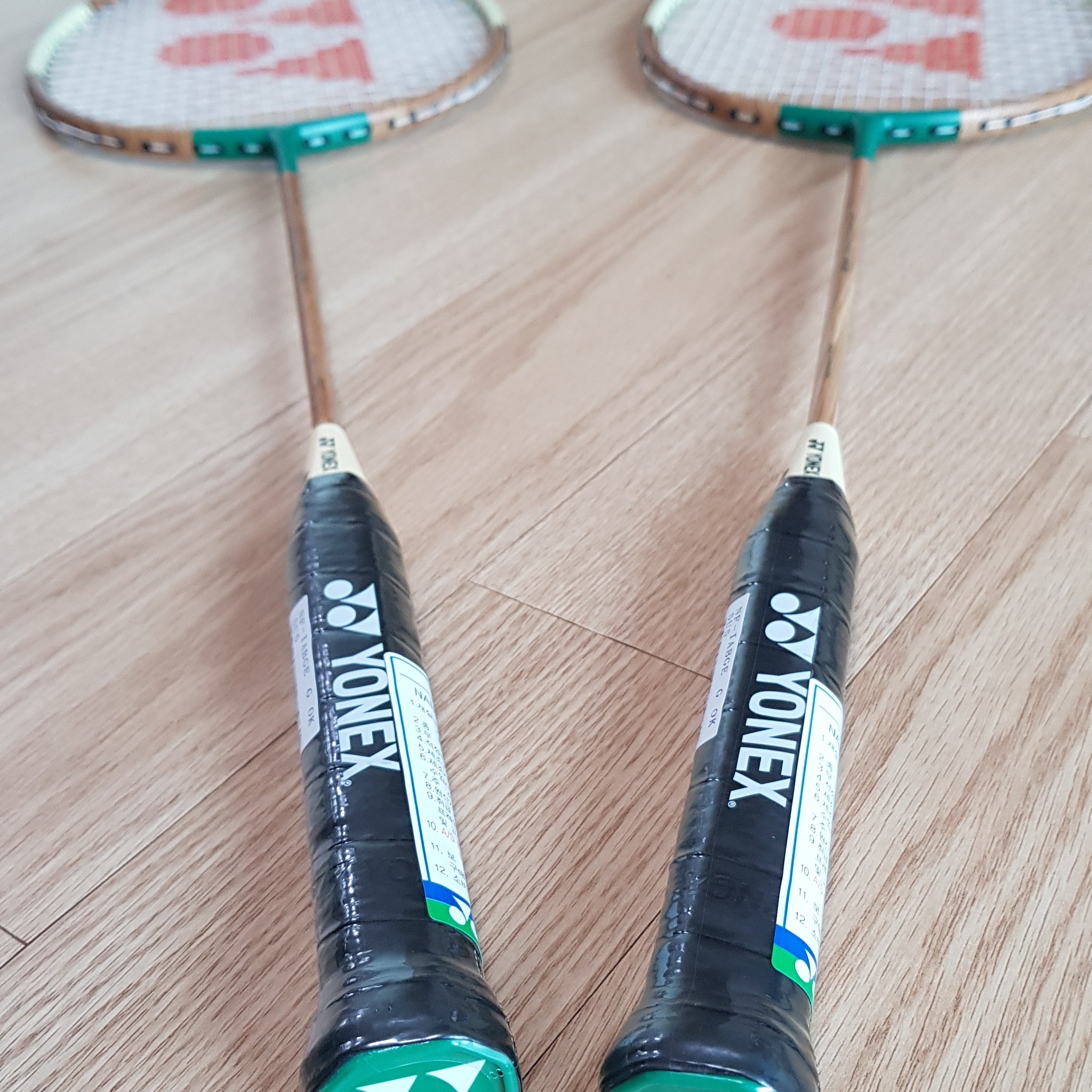 IAB Studio x Yonex Double Racquet Nanoflare 착용 스타일 - 1