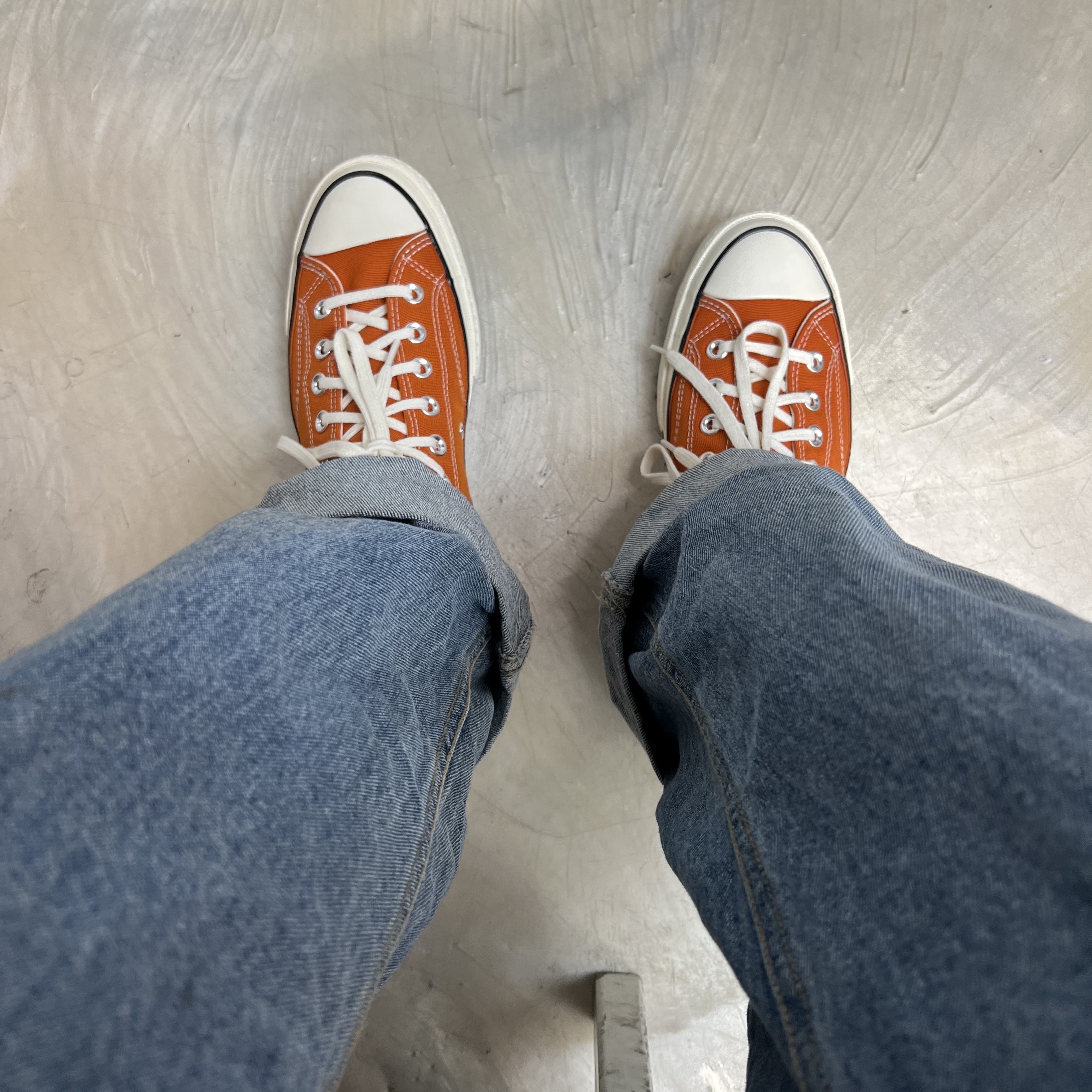 Converse Chuck 70 Ox Campfire Orange 착용 스타일