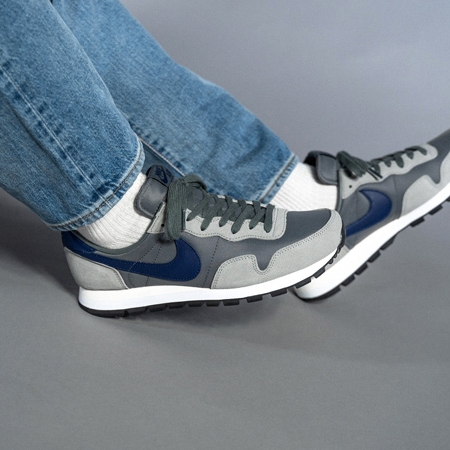 Nike Air Pegasus 83 Blue Void 착용 스타일