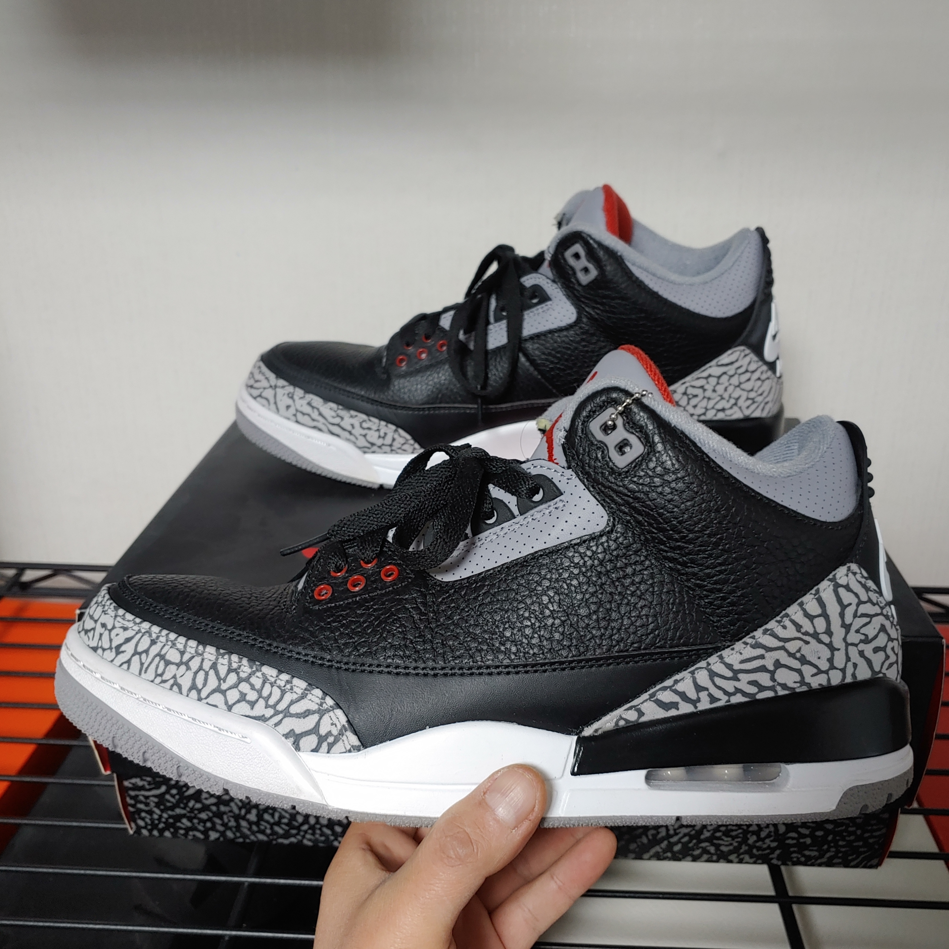 Jordan 3 Retro OG Black Cement 2018 착용 스타일 - 2