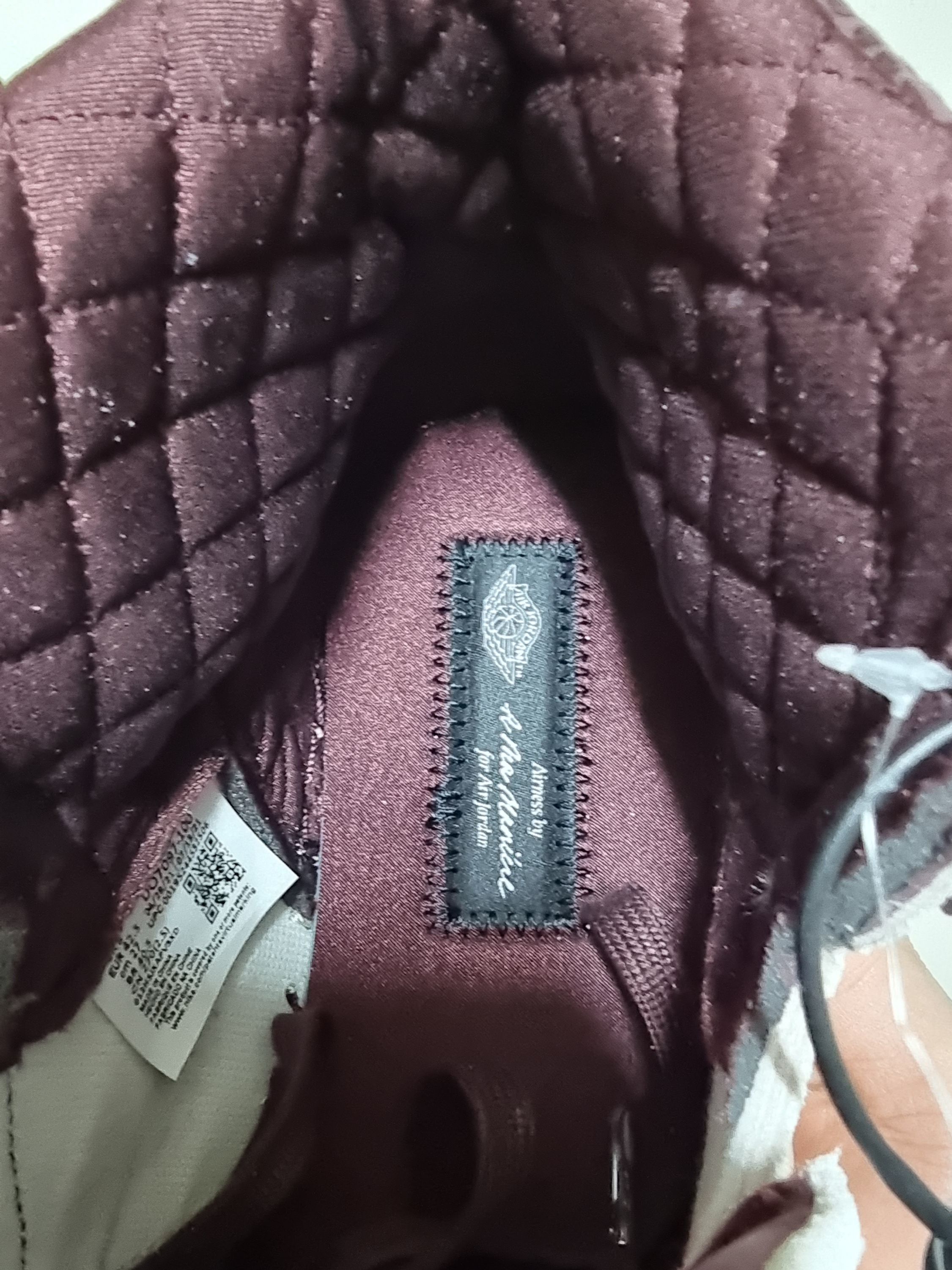 Jordan 1 x A Ma Maniere Retro High OG SP Sail and Burgundy 착용 스타일 - 5