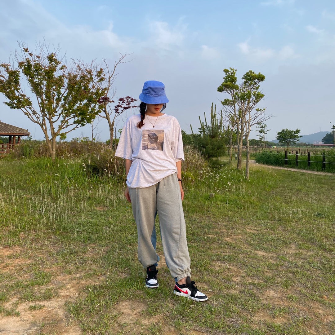 (W) Jordan 1 Low Black Siren Red 착용 스타일