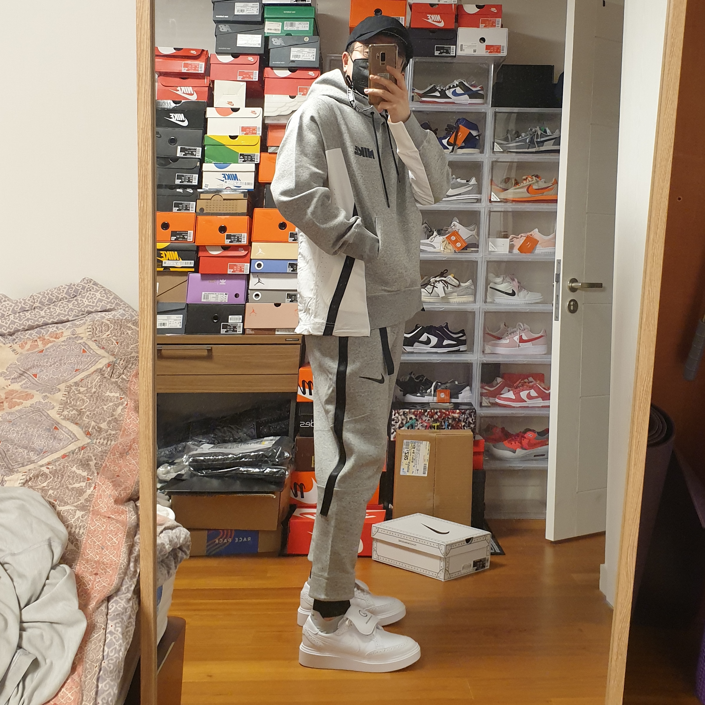 Nike x Peaceminusone Kwondo1 White, Nike x Sacai NRG Pullover Hoodie Dark Grey Heather - US/EU 착용 스타일 - 3